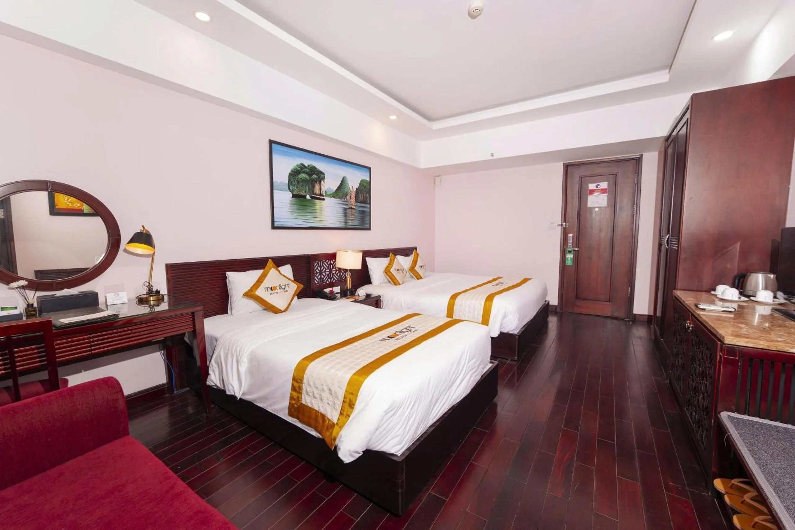 Bed in Moonlight Hotel Hue