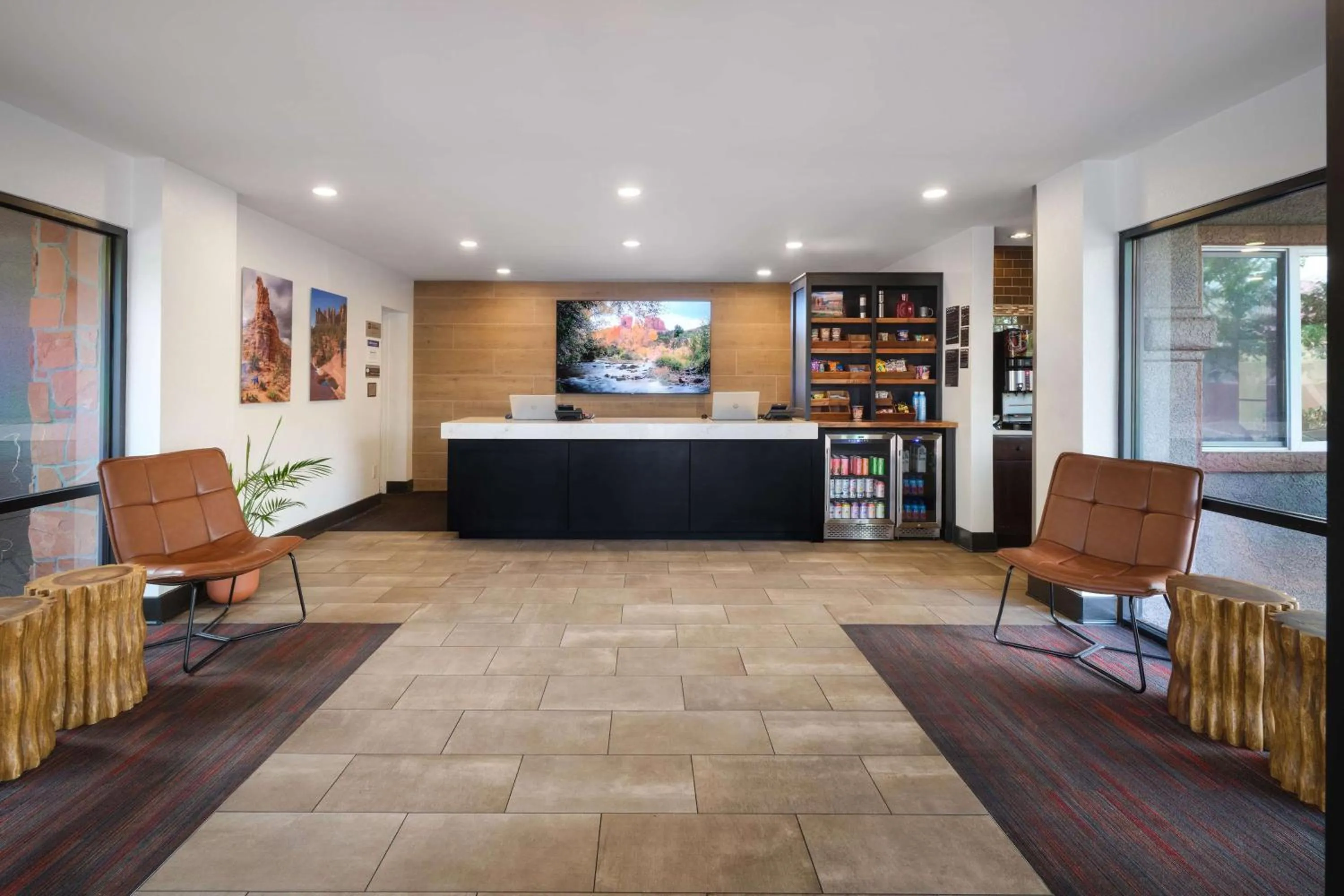 Lobby or reception in Aiden by Best Western Sedona