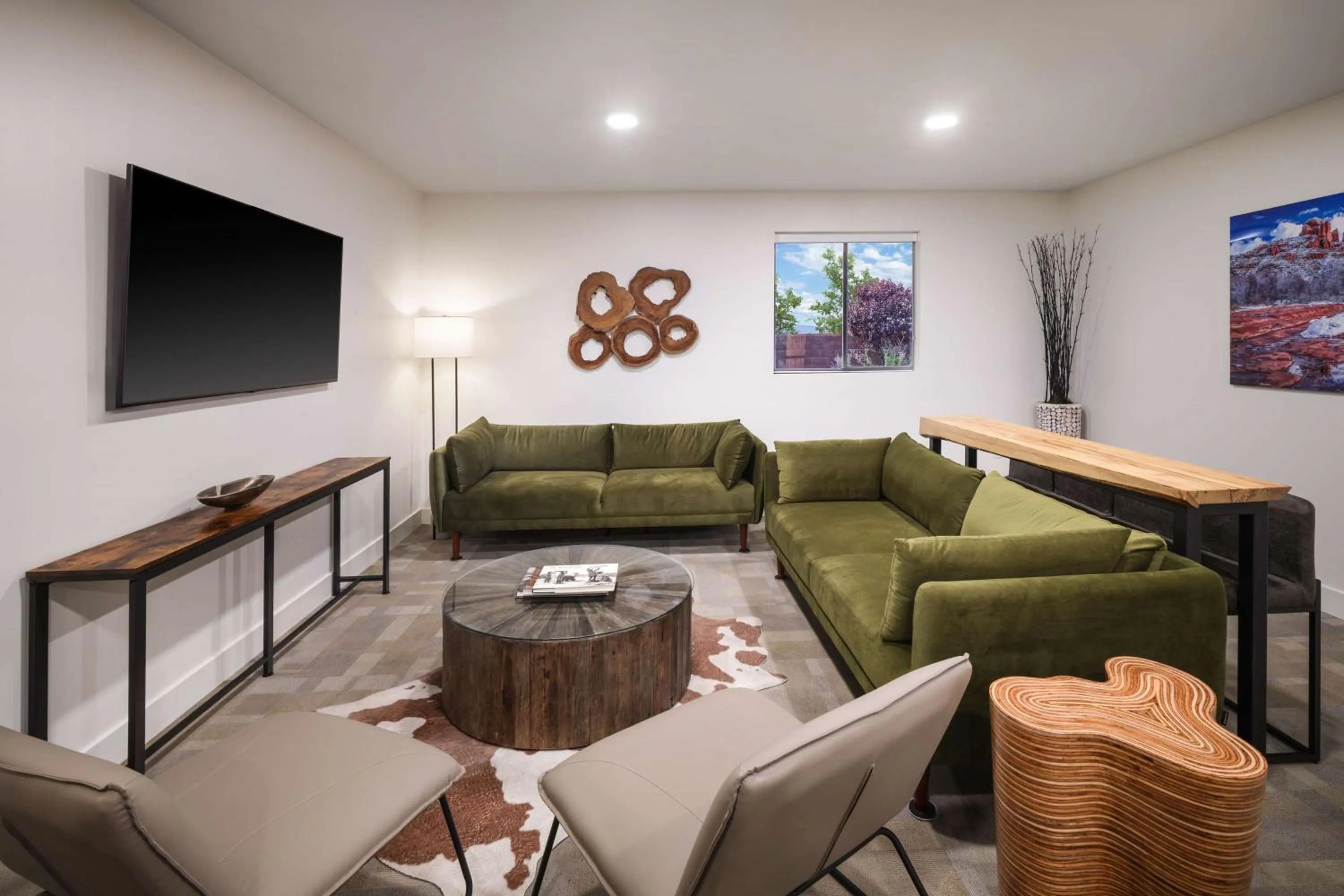 Property building in Aiden by Best Western Sedona