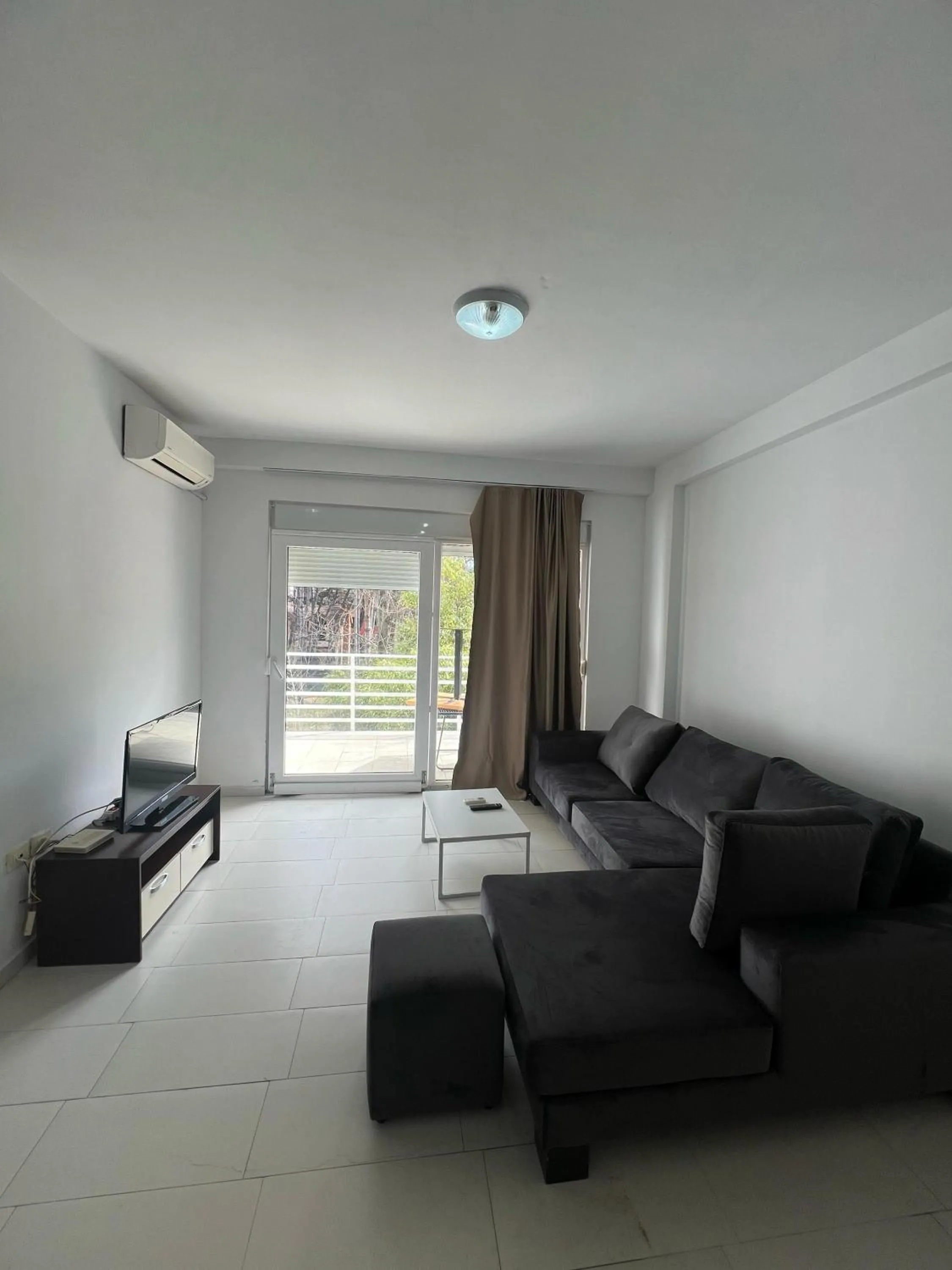 Two-Bedroom Apartment with Balcony and Sea View in Marea Resort