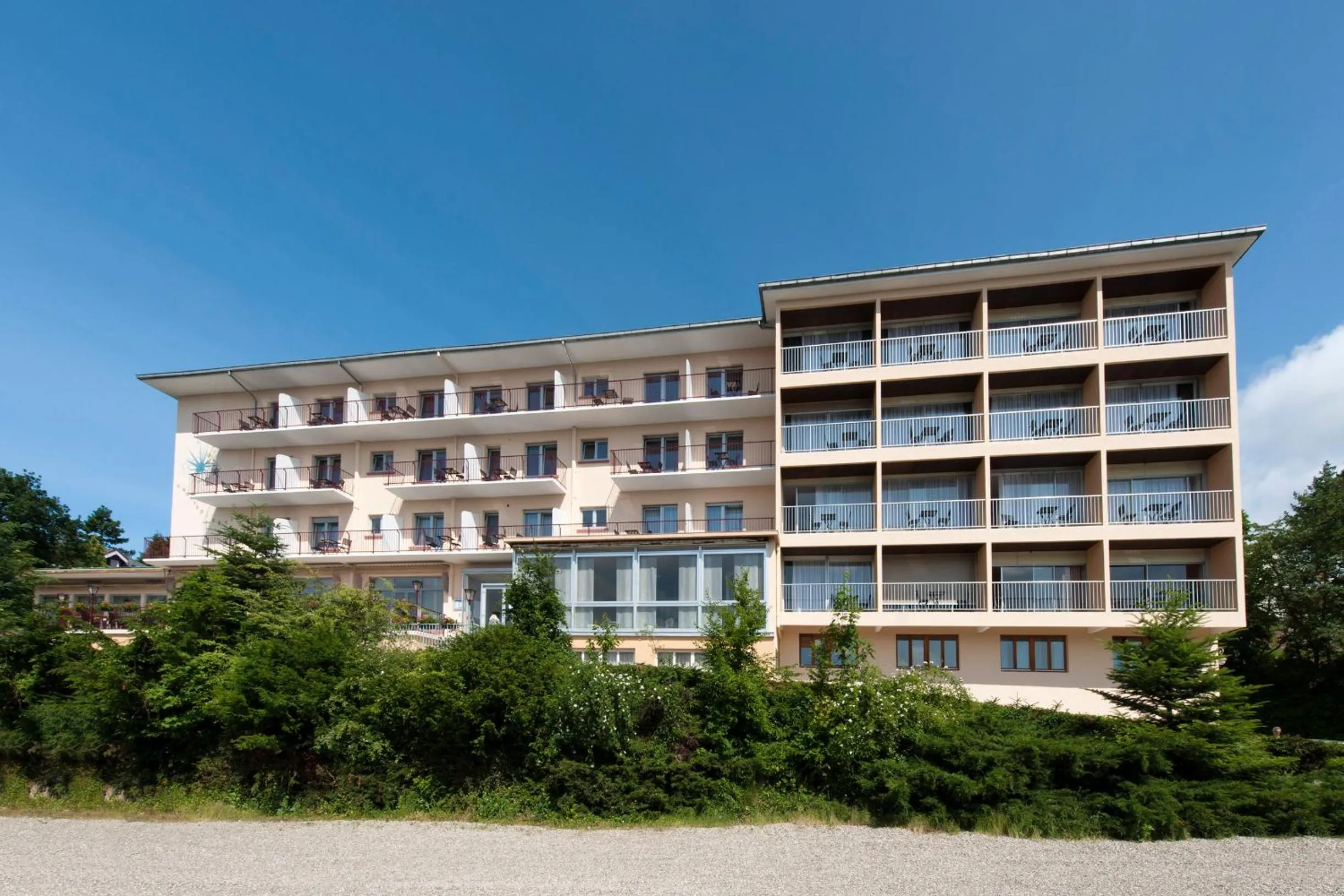 Facade/entrance in Alexain Hotel Restaurant & Wellness - Colmar Ouest