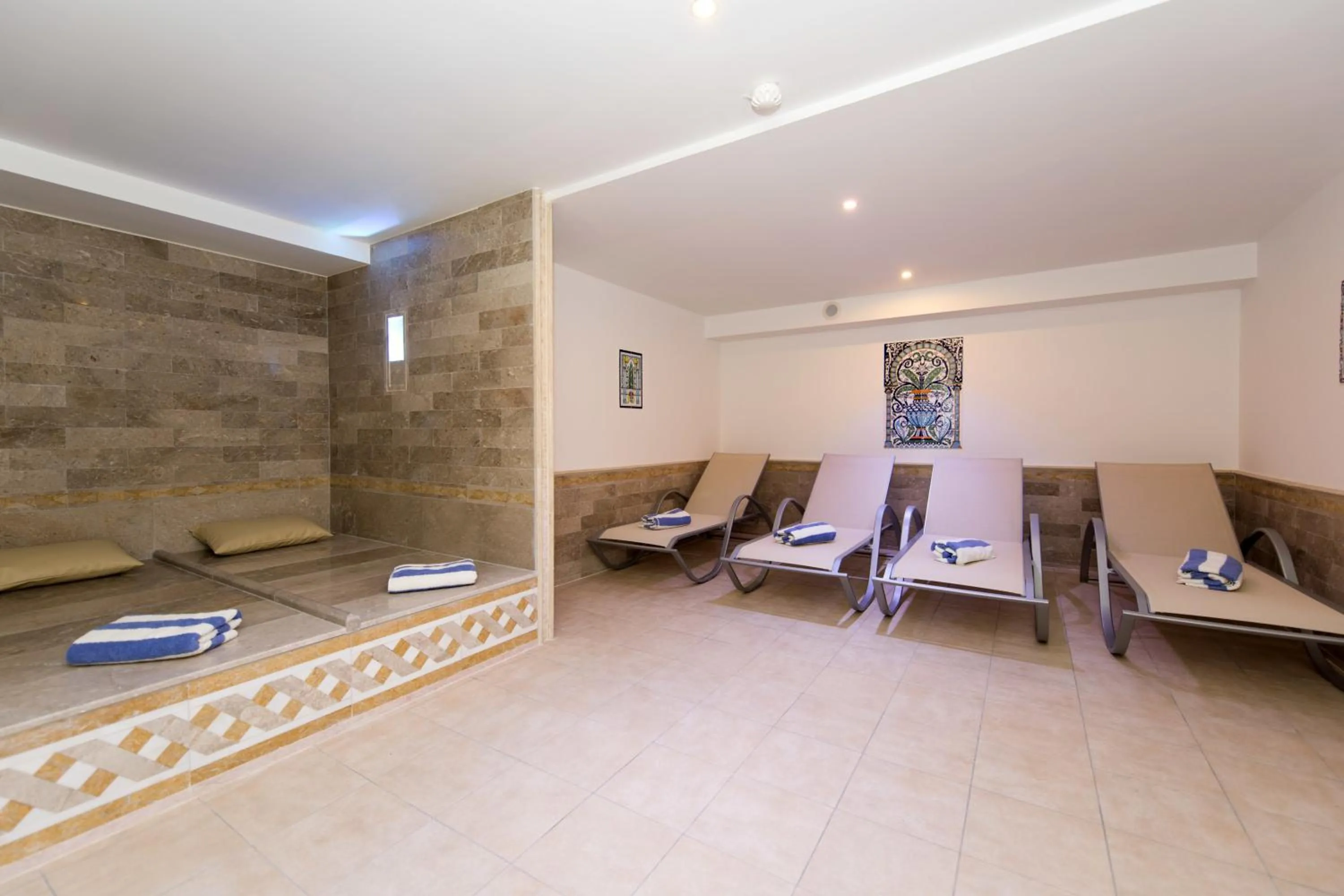 Spa and wellness centre/facilities in Alexain Hotel Restaurant & Wellness - Colmar Ouest