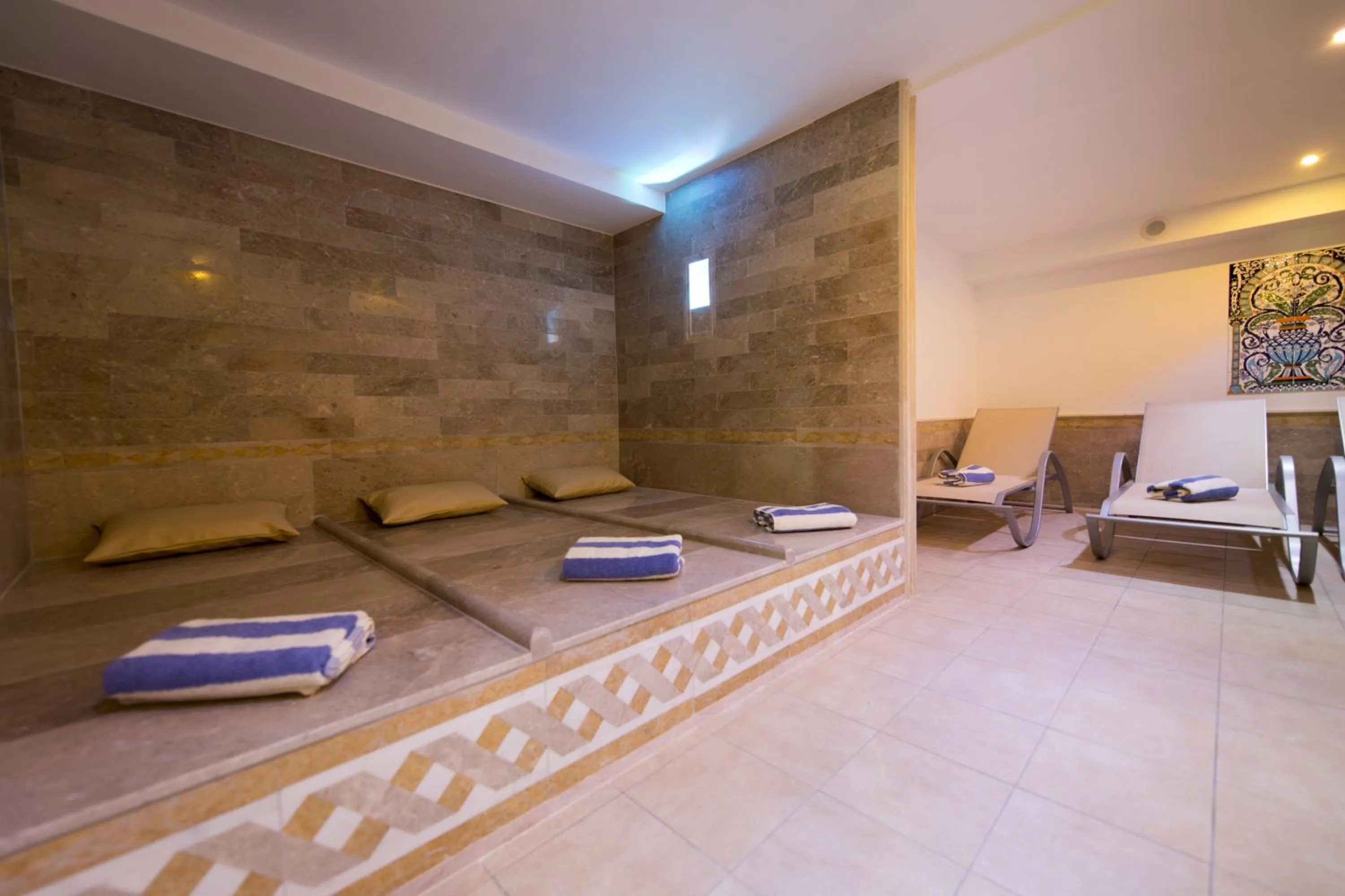 Spa and wellness centre/facilities in Alexain Hotel Restaurant & Wellness - Colmar Ouest