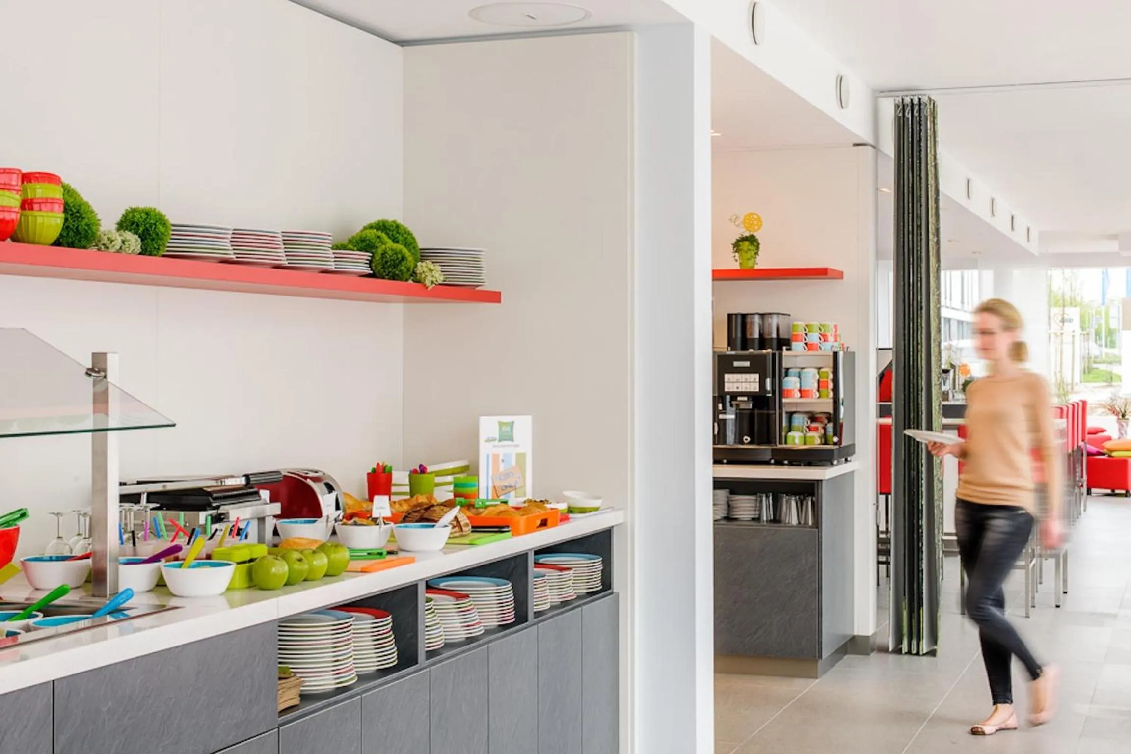 Food and drinks in ibis Styles Karlsruhe Ettlingen