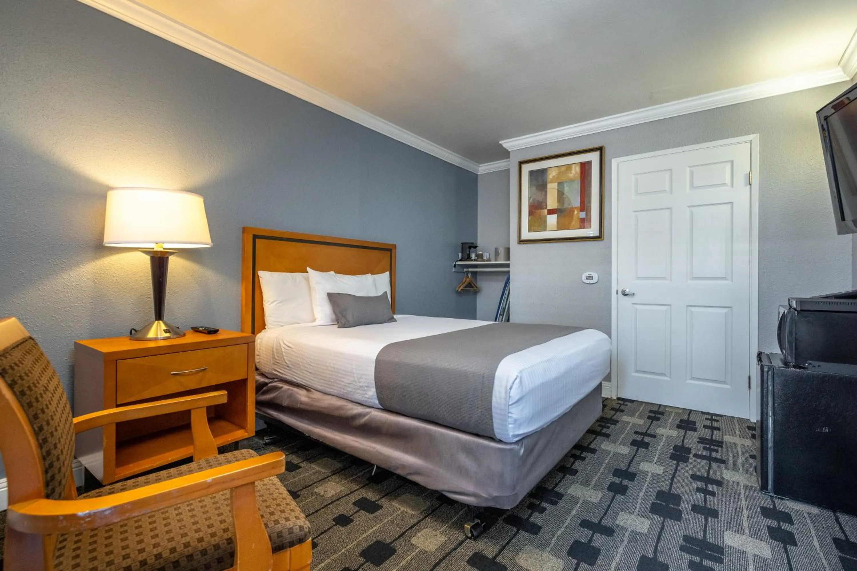 Bed in SOMA Park Inn