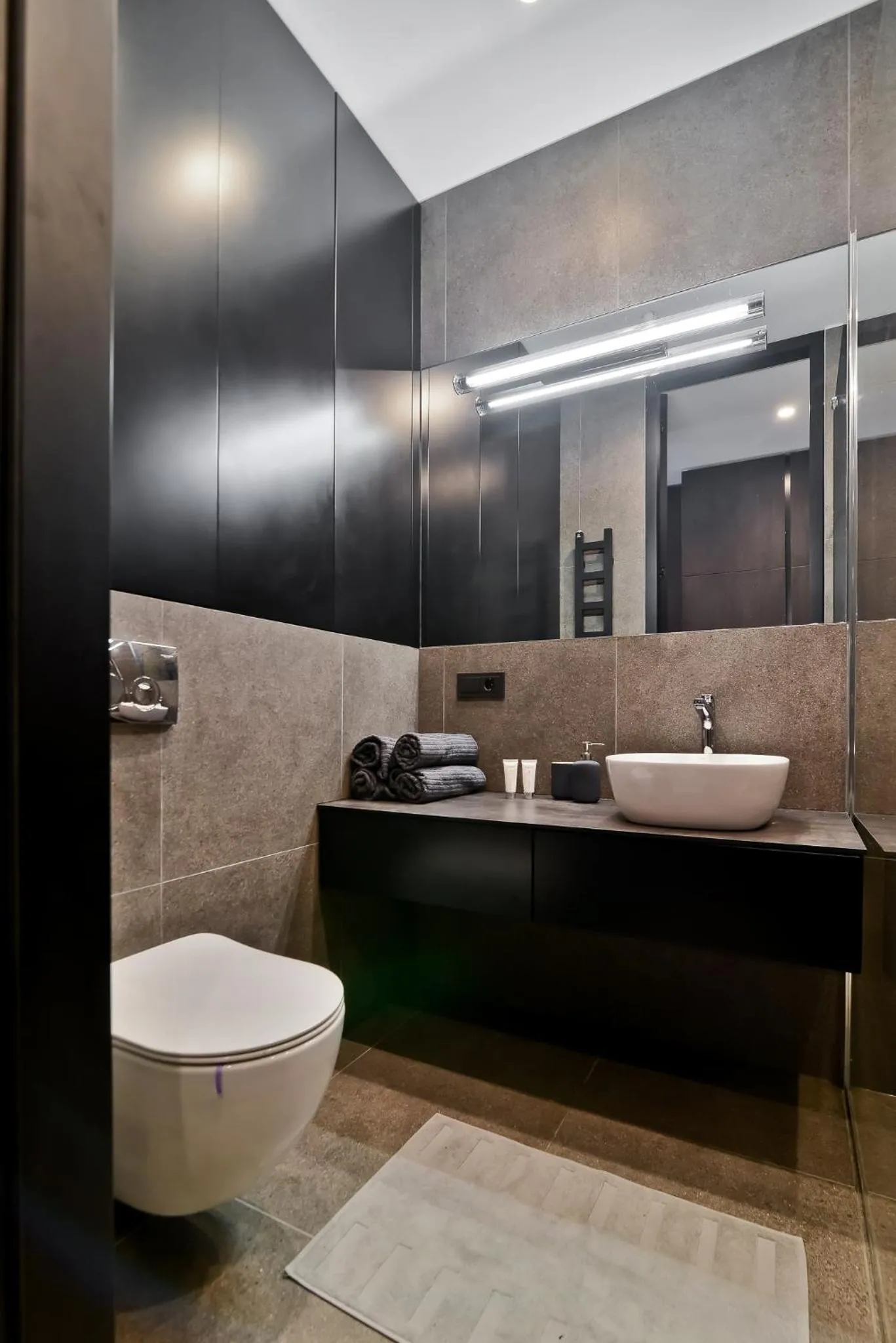 Bathroom in City Center Loft 2