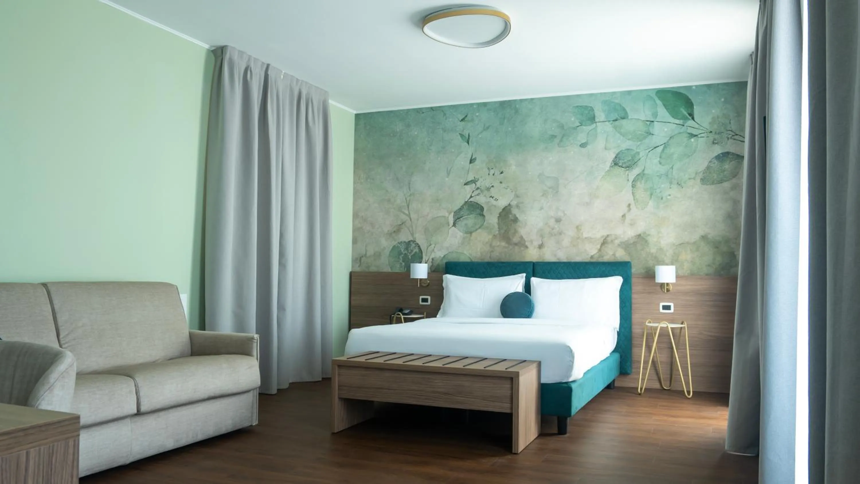 Bedroom, Bed in Gardone Palace Hotel