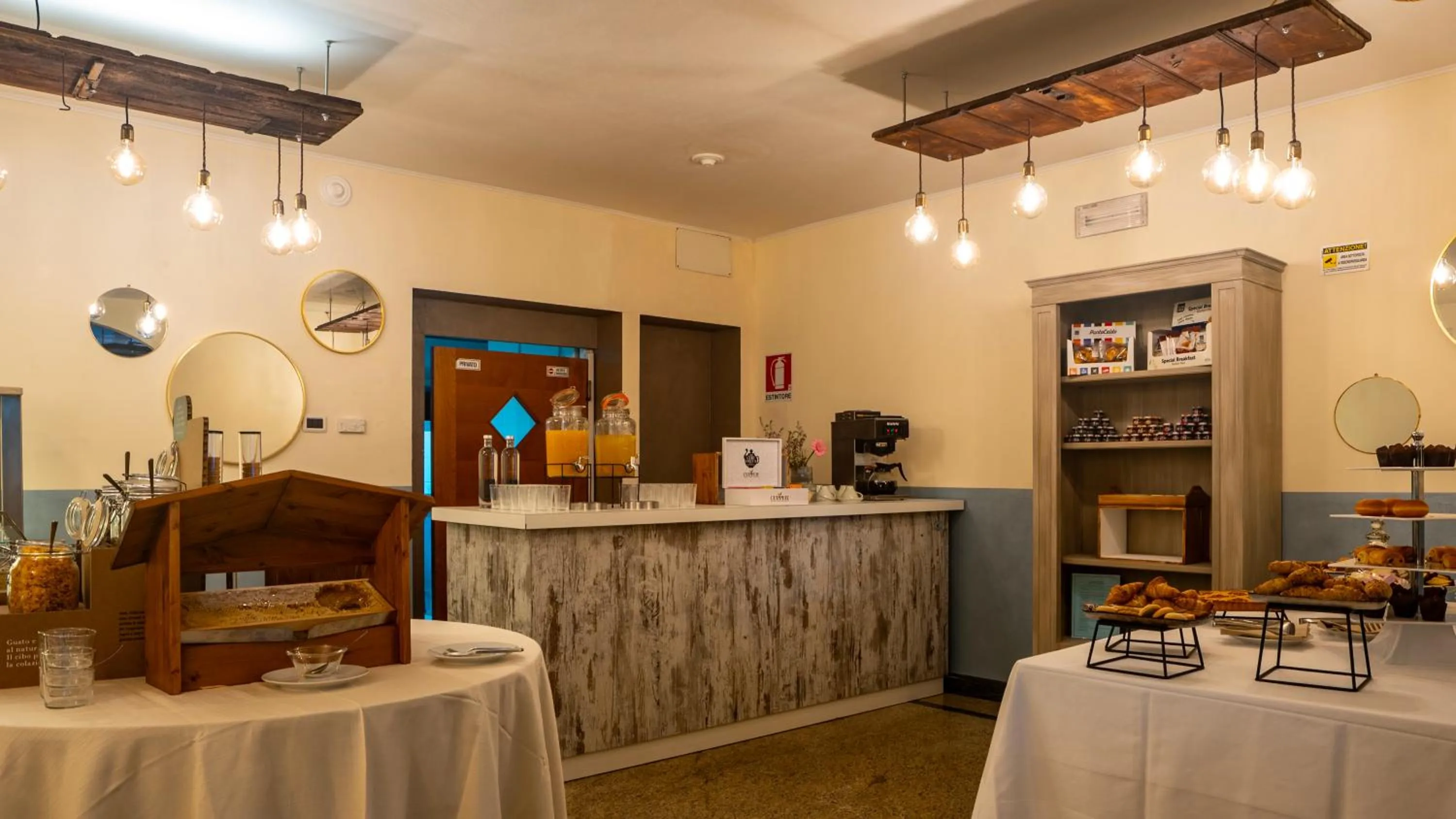 Breakfast in Gardone Palace Hotel