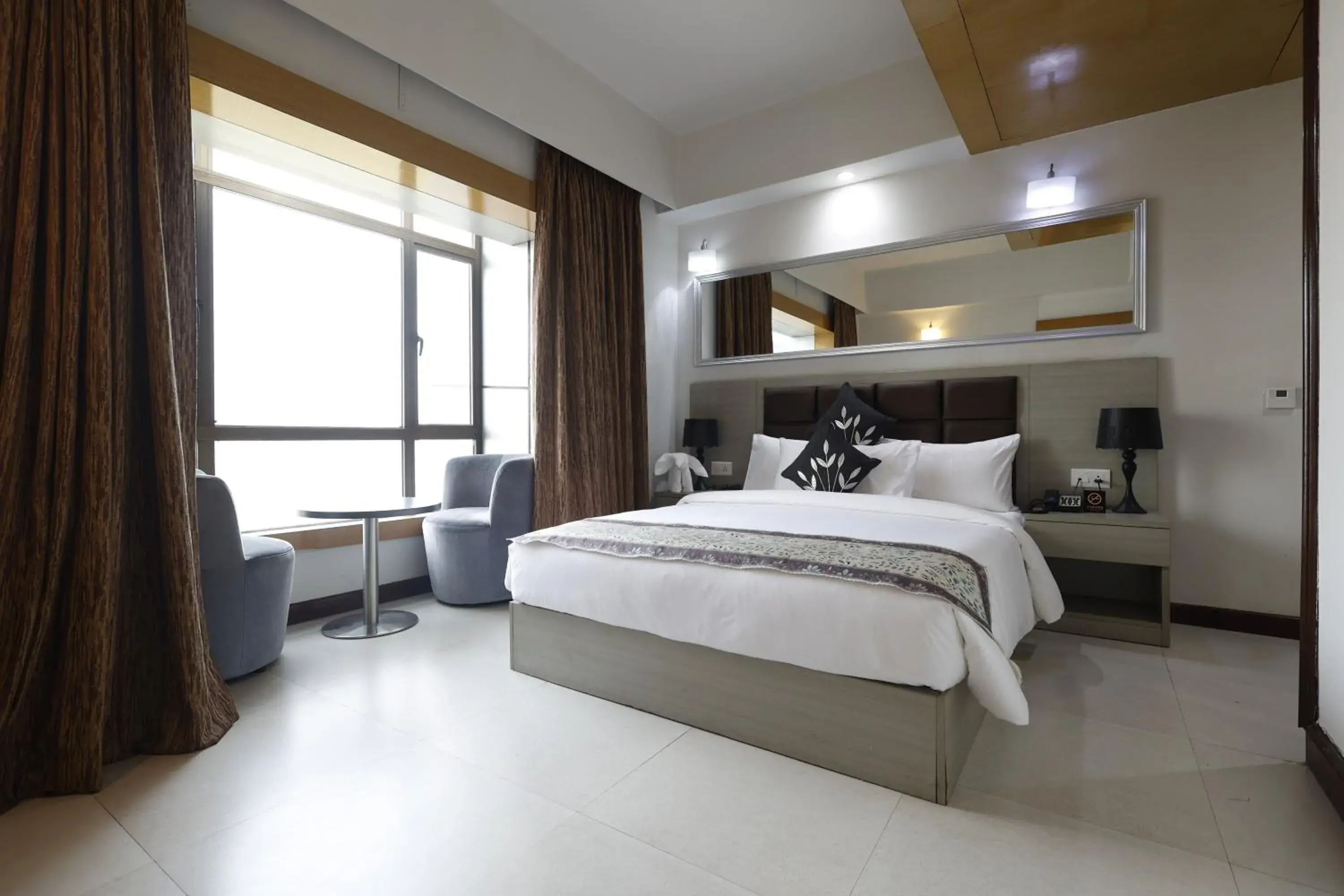 Suite Room with 10% Discount On Happy Hours(3PM to 10PM), F&B, Spa, Laundry in Aristocrat Hotel, New Town, Kolkata Suite Room with 10% Discount On Happy Hours(3PM to 10PM), F&B, Spa, Laundry in Aristocrat Hotel, New Town, Kolkata