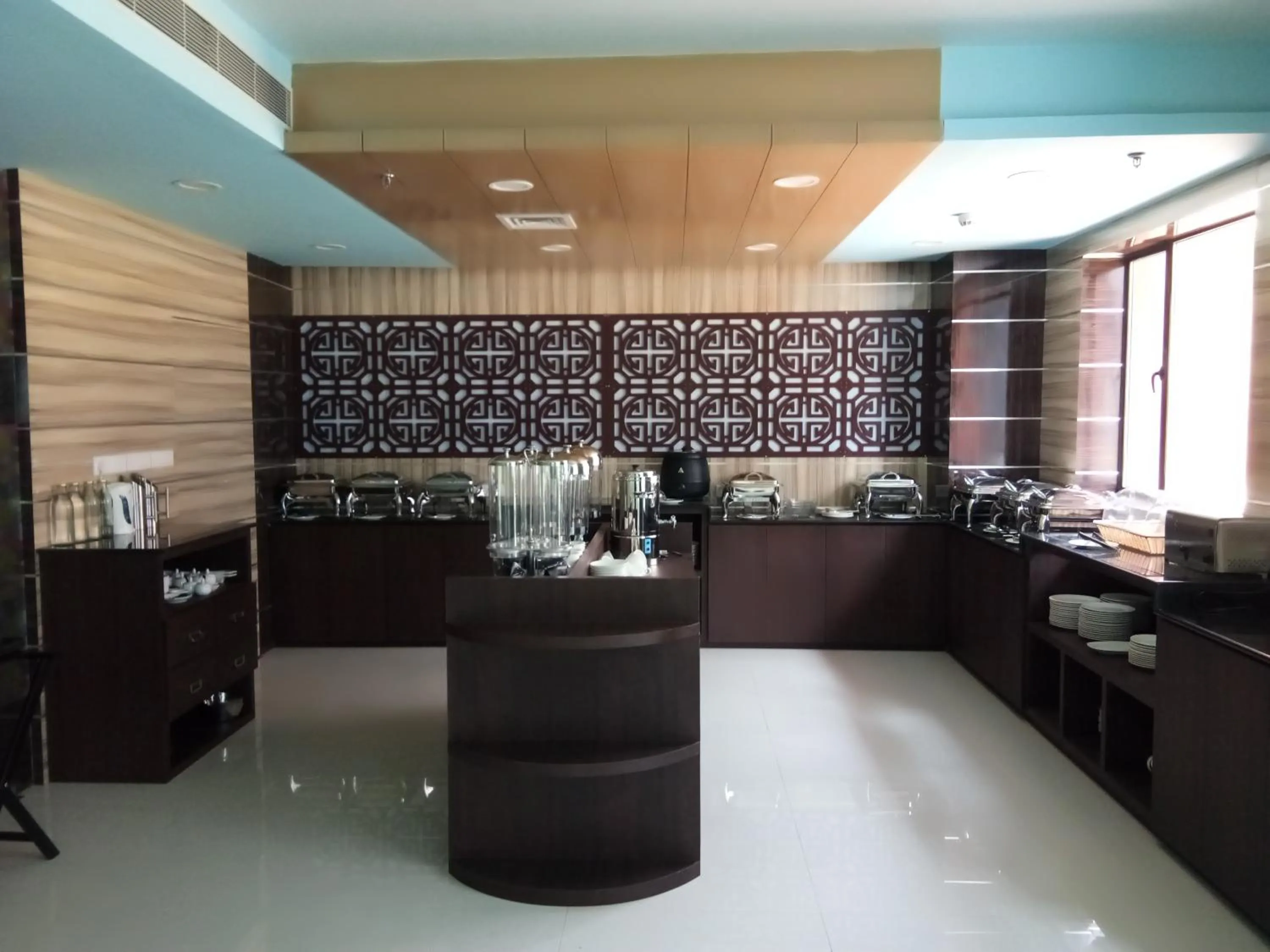 Breakfast in Aristocrat Hotel, New Town, Kolkata