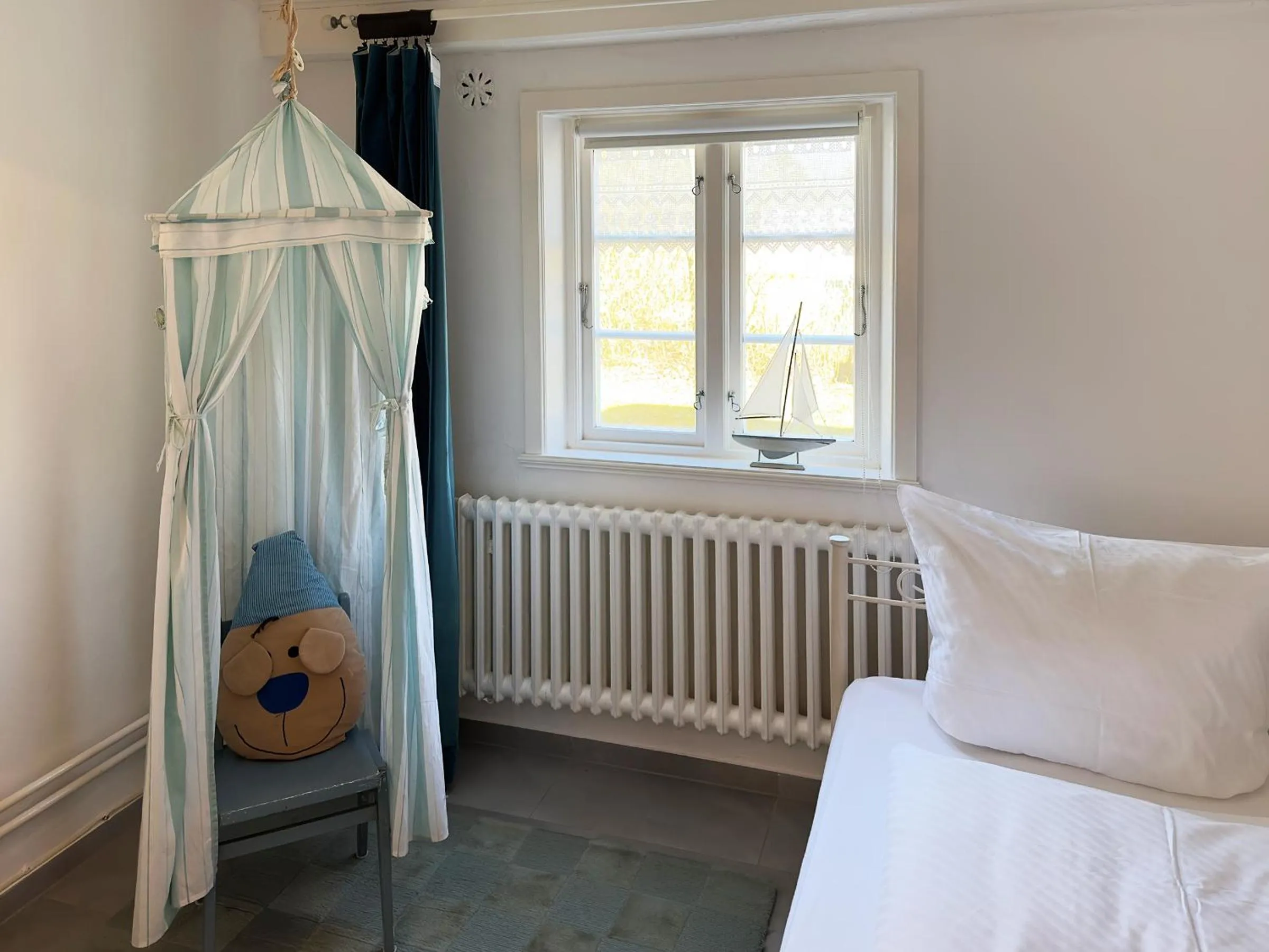 Bed in Friesenhaus Amrum Friesenhaushälfte *Hommelkasche*