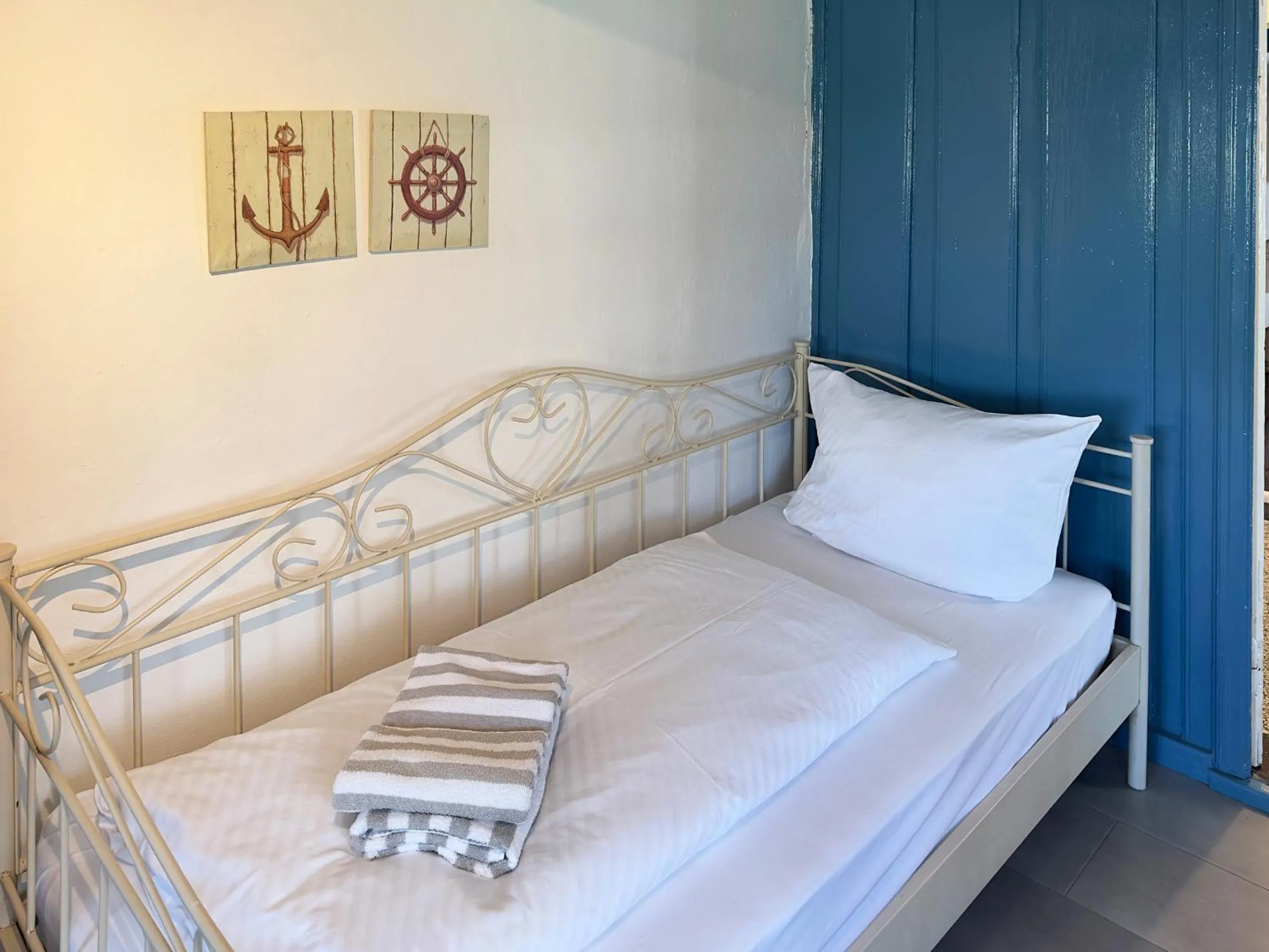 Bed in Friesenhaus Amrum Friesenhaushälfte *Hommelkasche*