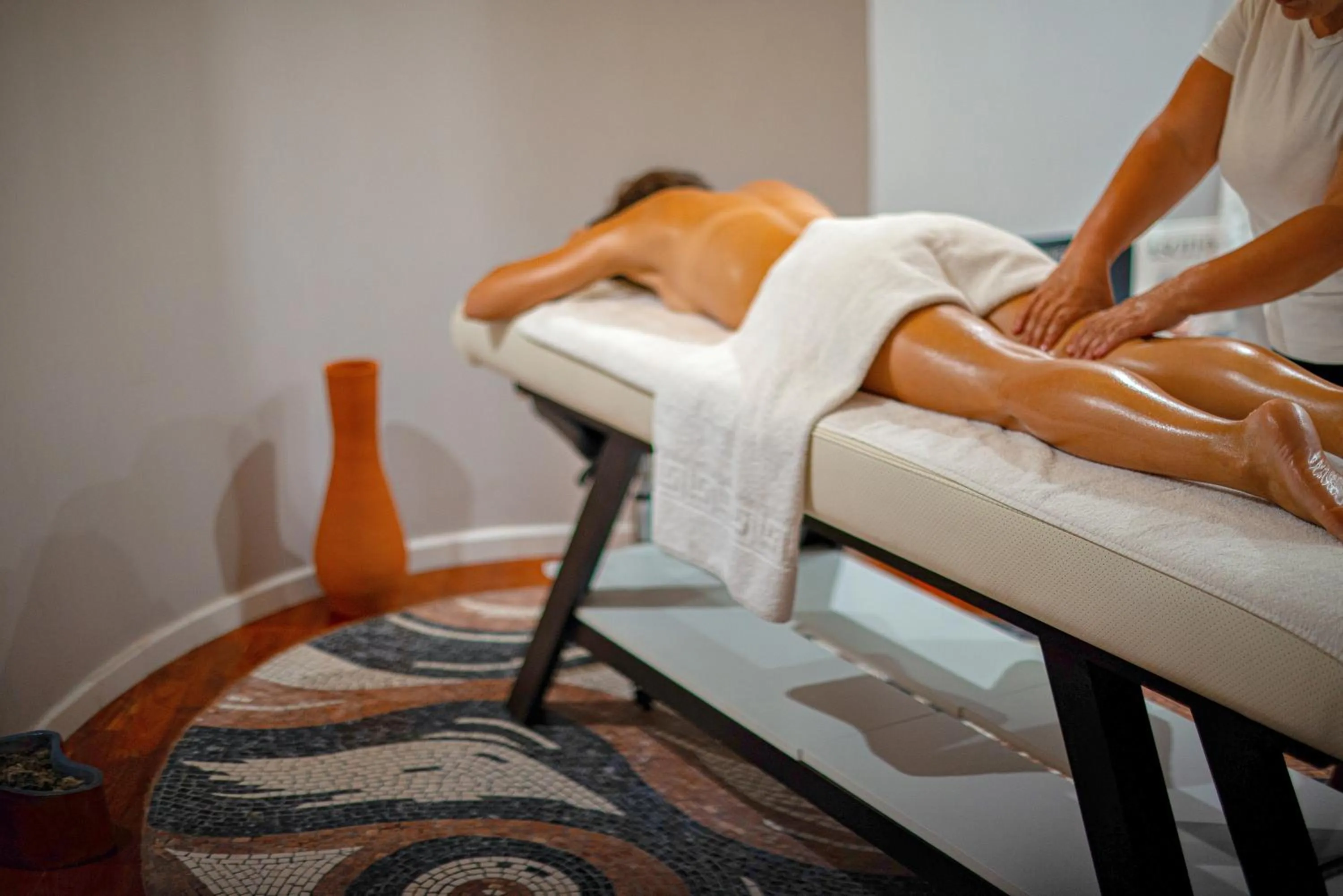 Massage in Bougainville Bay Apartments