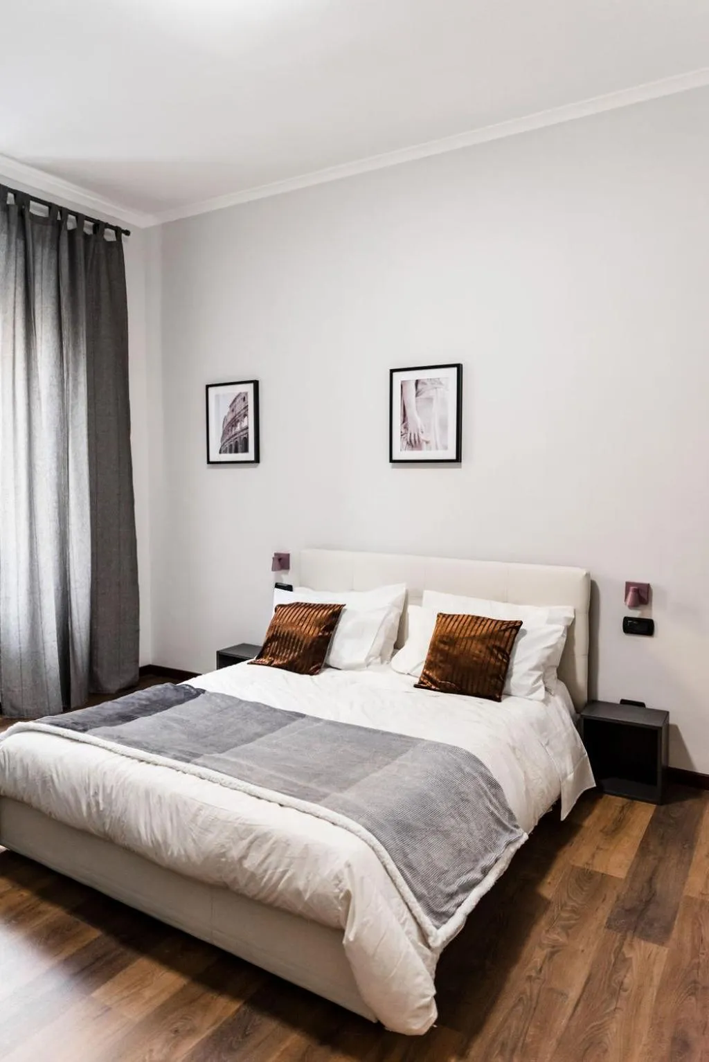 Bed in Alea Home Roma