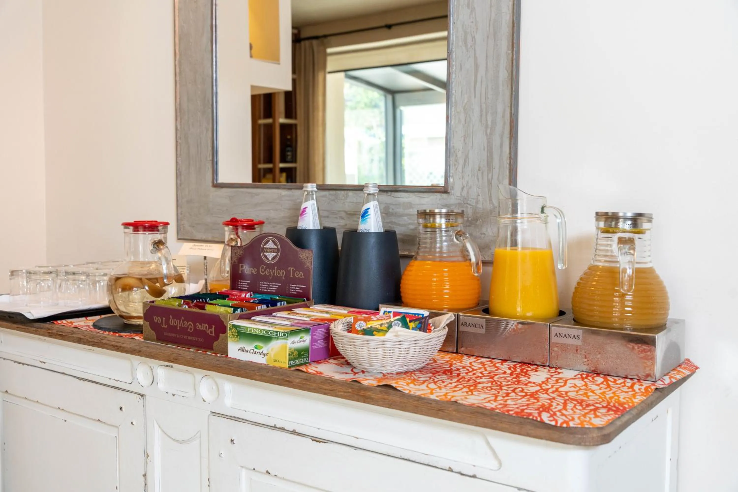 Breakfast in Hotel 900