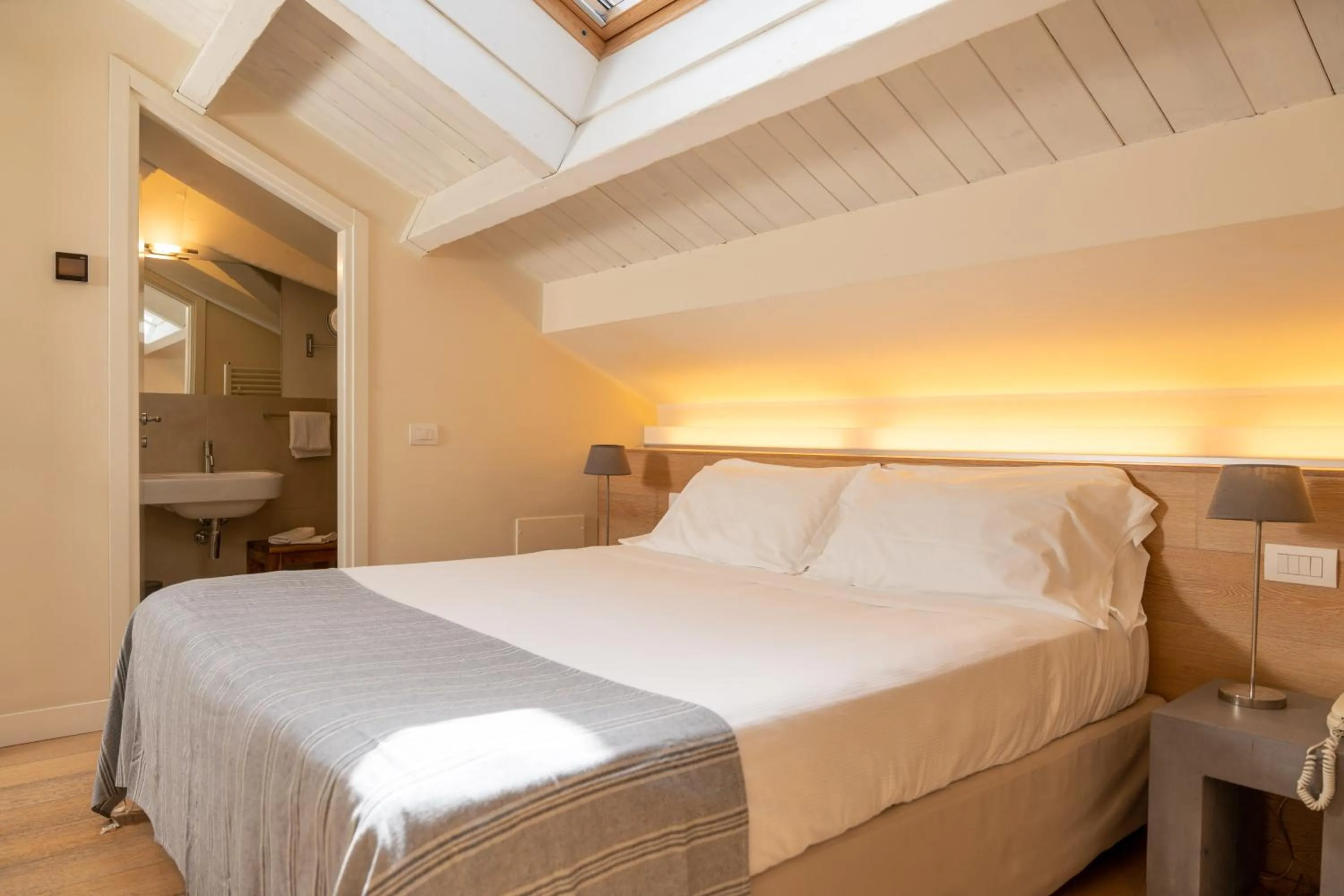 Bedroom, Bed in Hotel 900