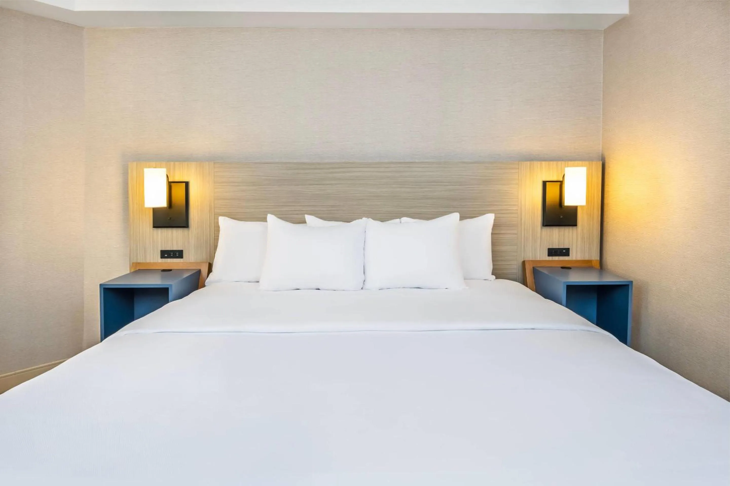 Bedroom, Bed in Comfort Inn