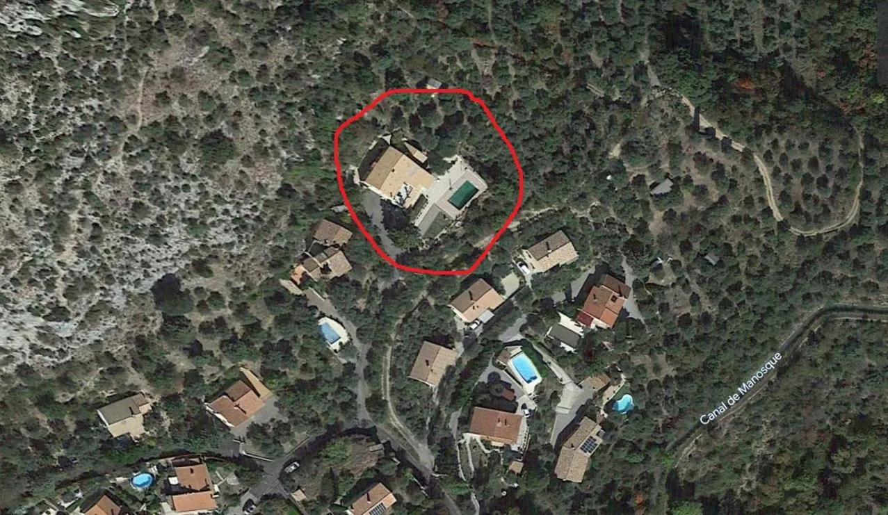 Property building in B&B L'ESCALADE en Lubéron