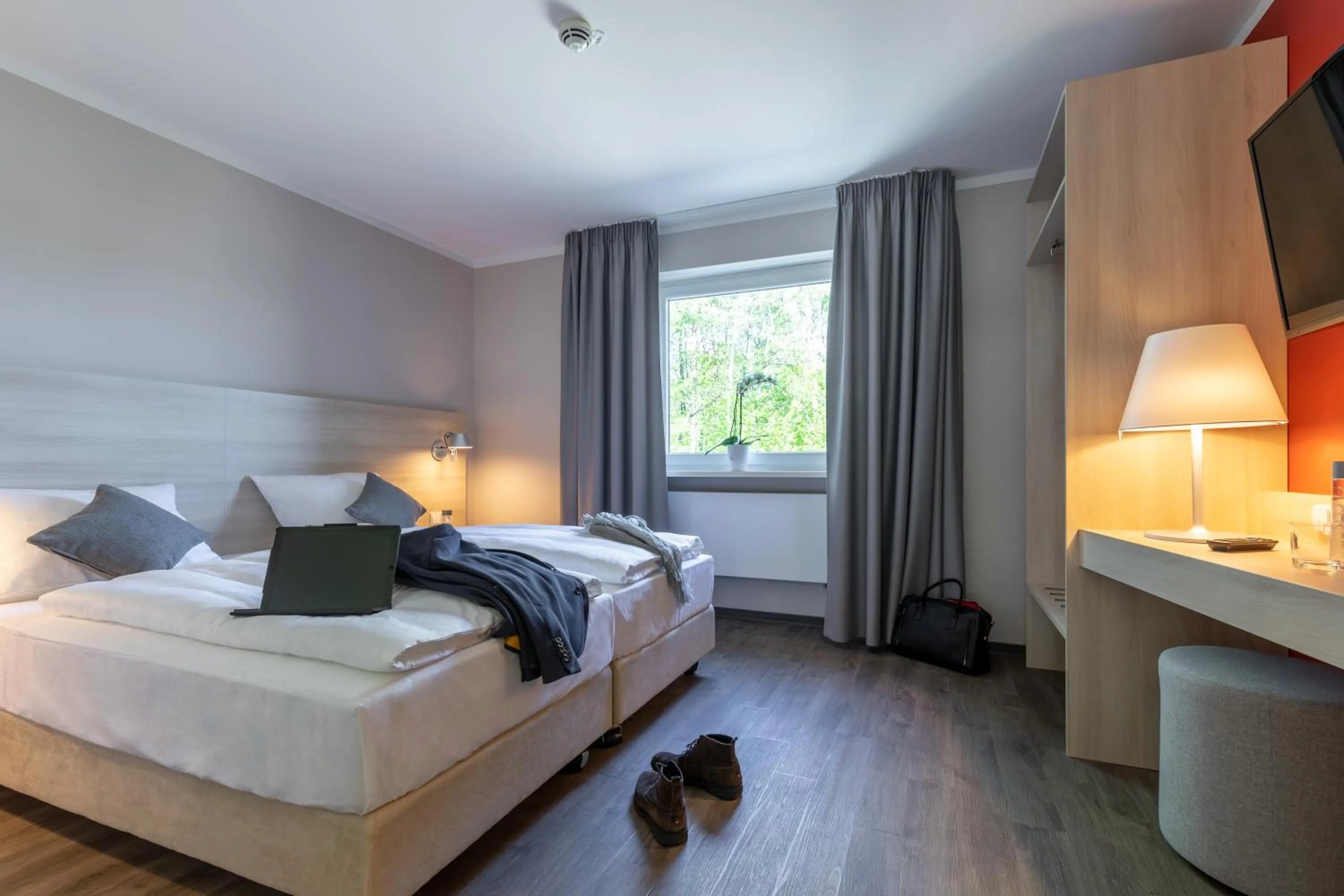 Photo of the whole room, Bed in Serways Hotel Waldmohr