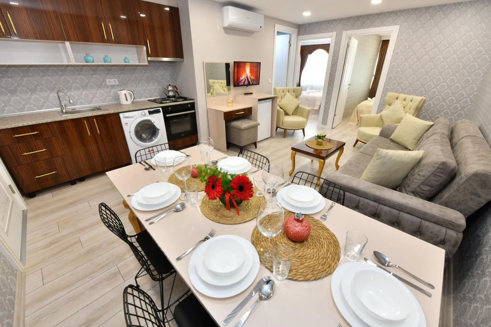 TV and multimedia in Sea Moon Hotel