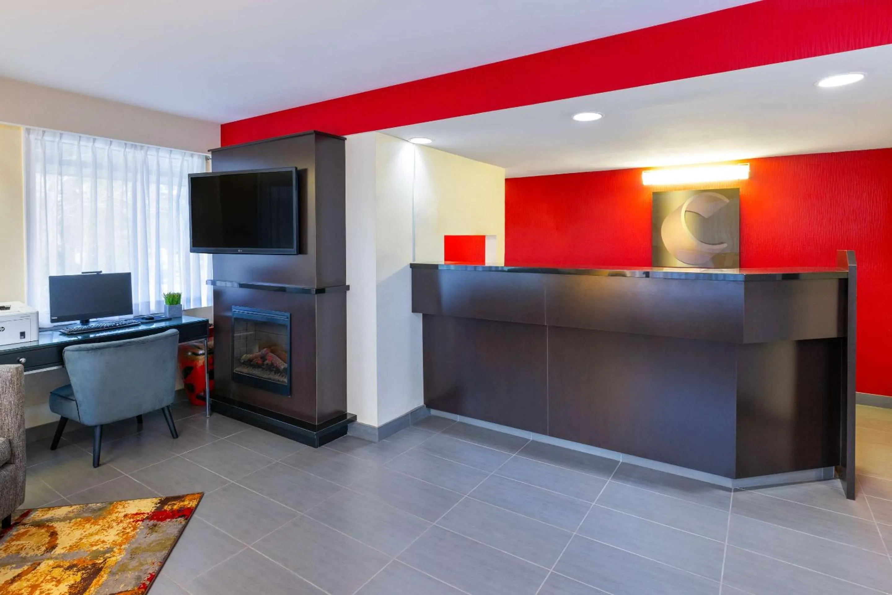 Lobby or reception in Comfort Inn East