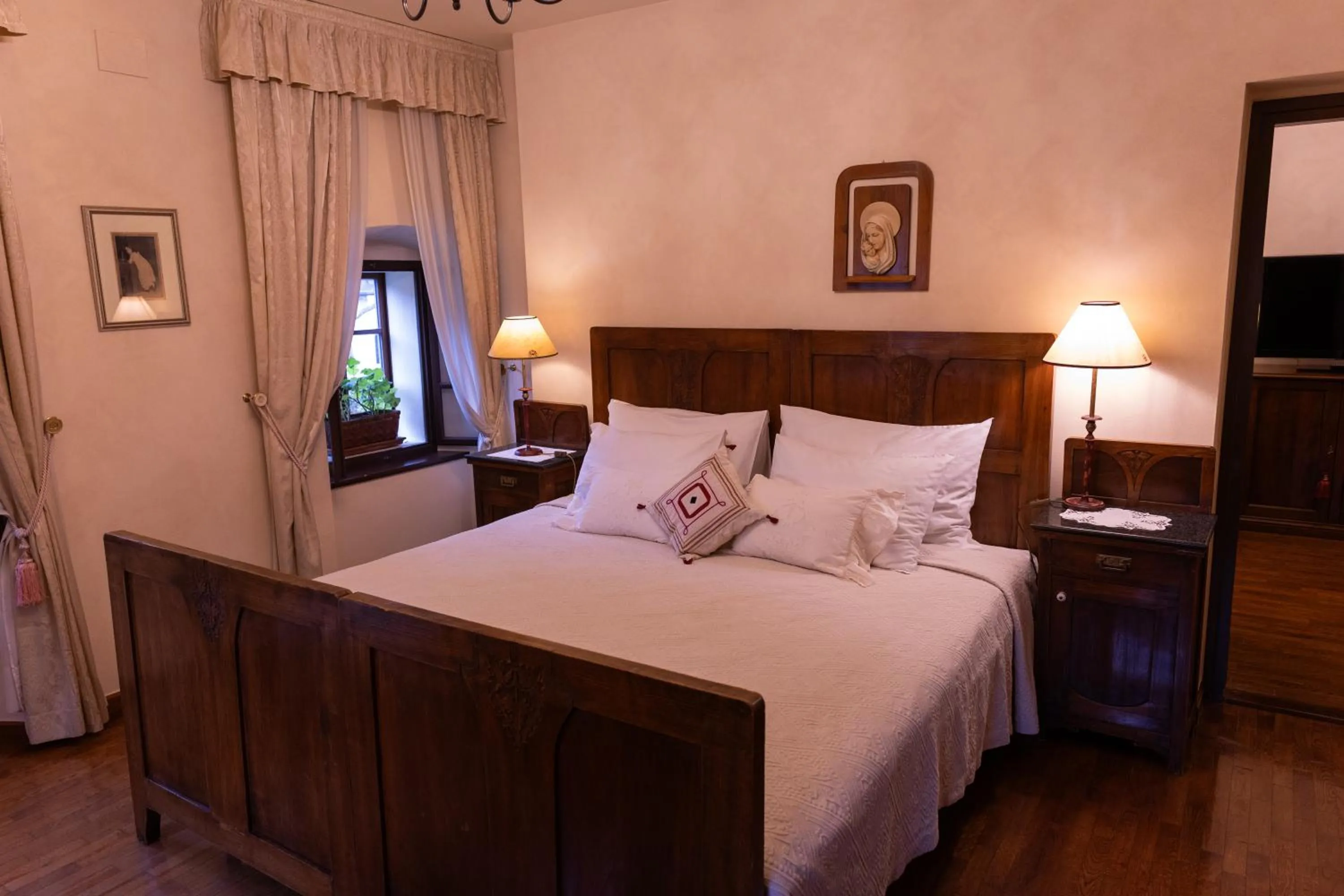 Bed in Kendov Dvorec