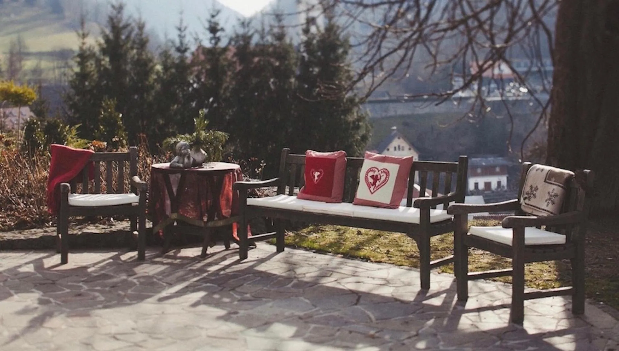 Day in Kendov Dvorec