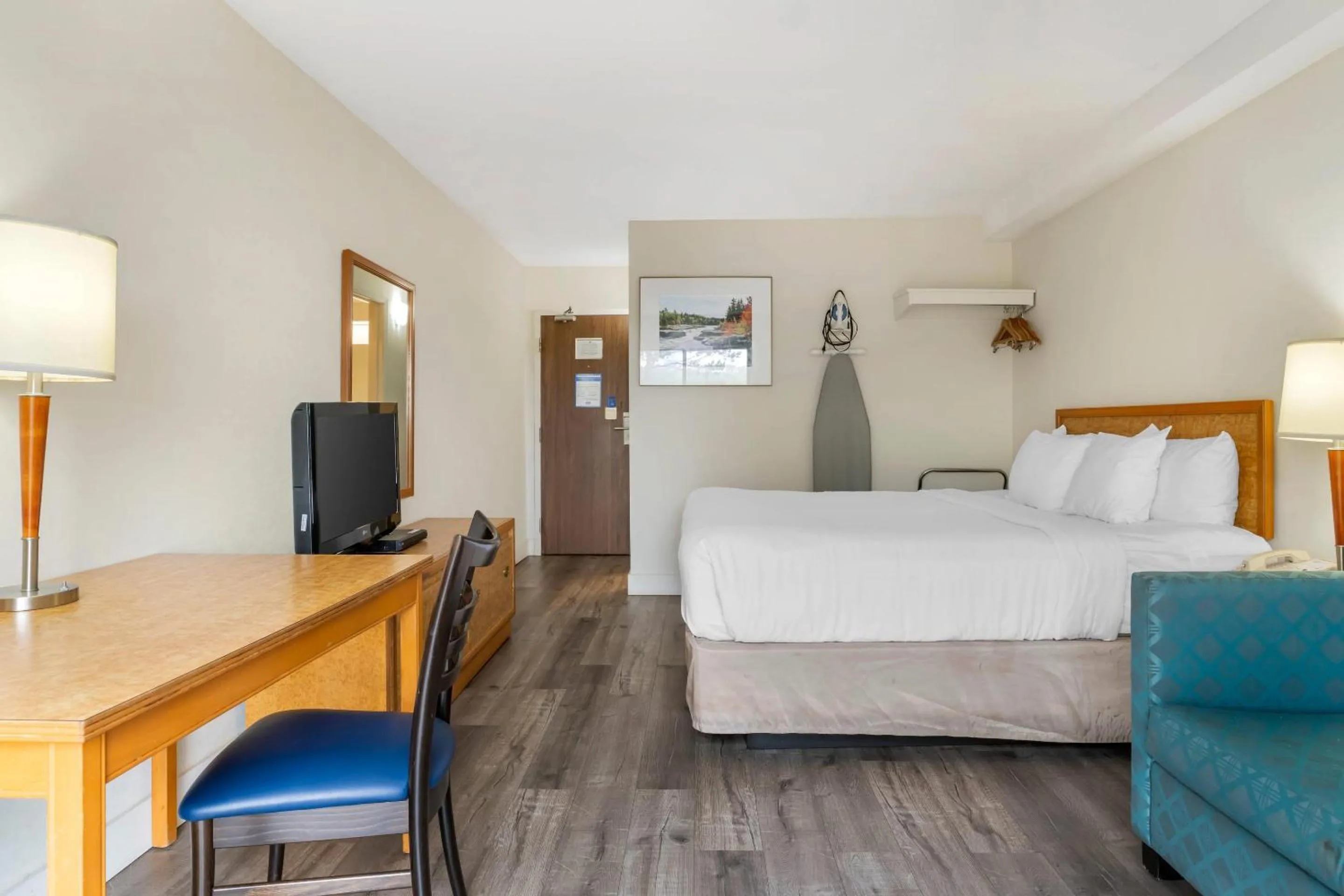 Bedroom, Bed in Rodeway Inn