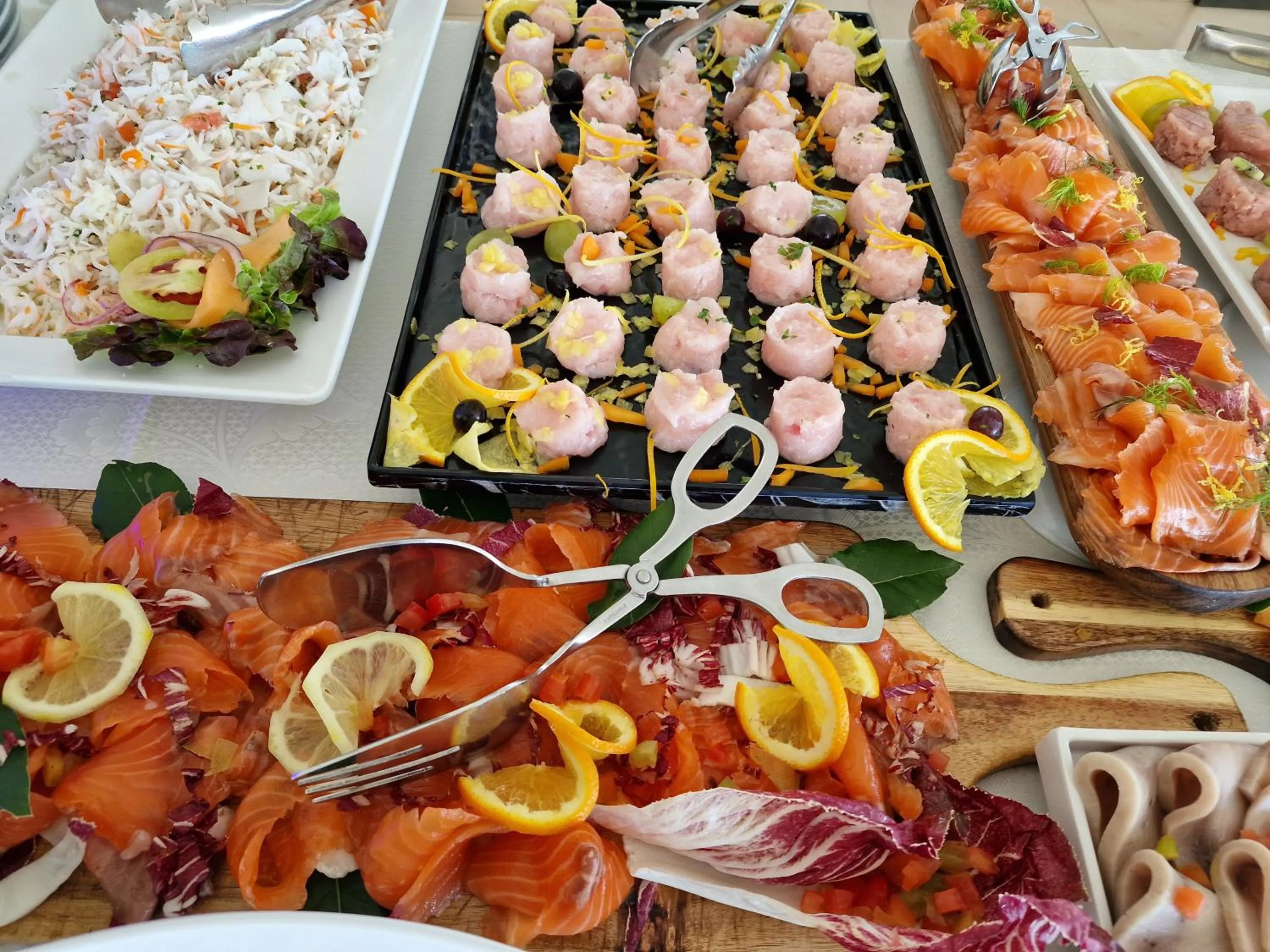 Restaurant/places to eat in Hotel Napoleon