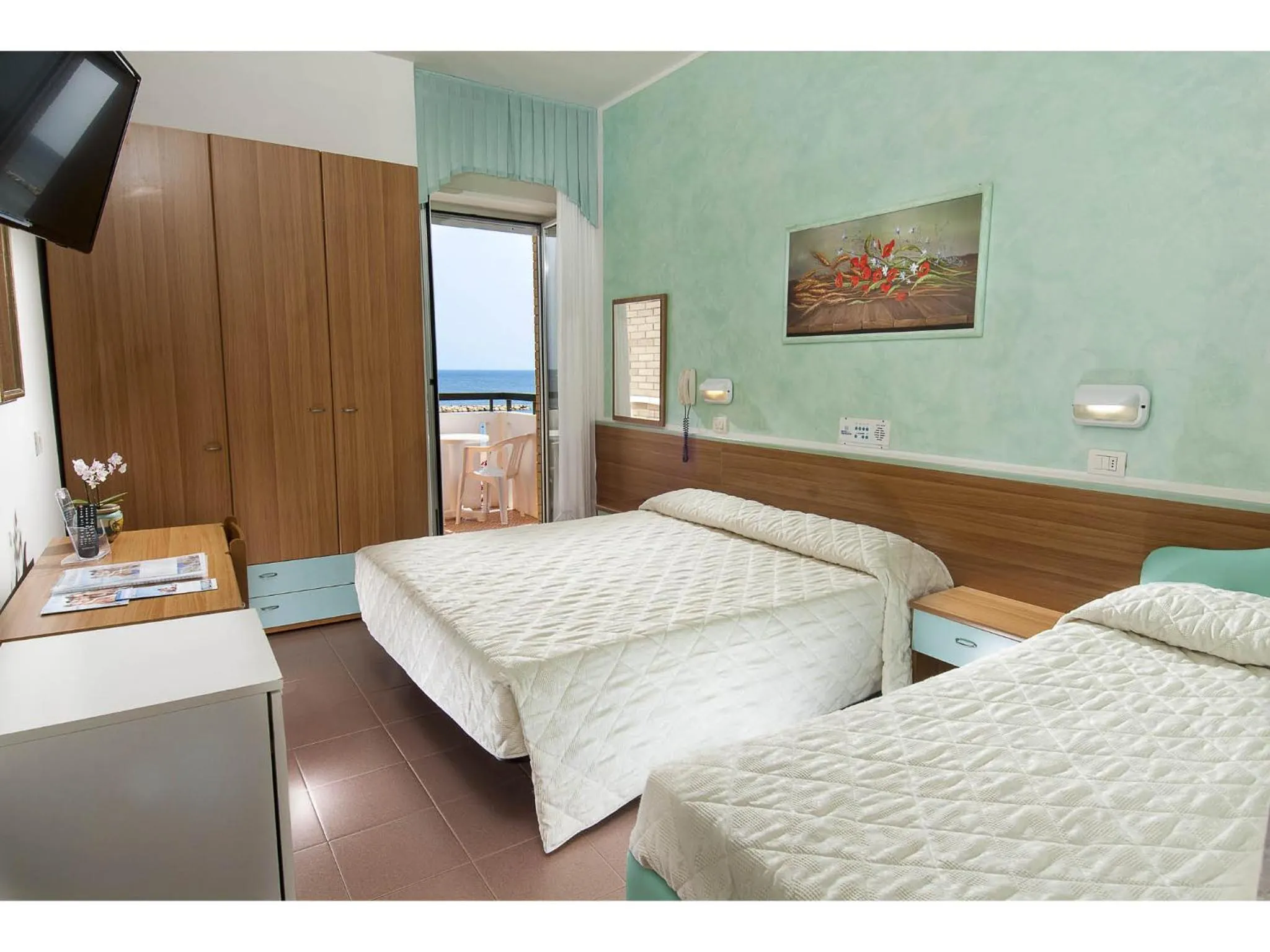 Photo of the whole room, Bed in Hotel Napoleon