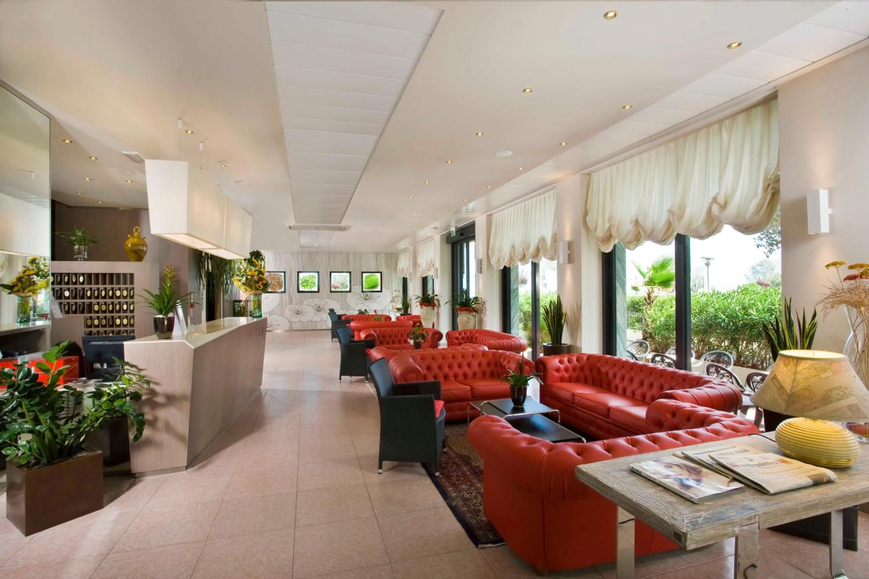 Communal lounge/ TV room in Hotel Napoleon