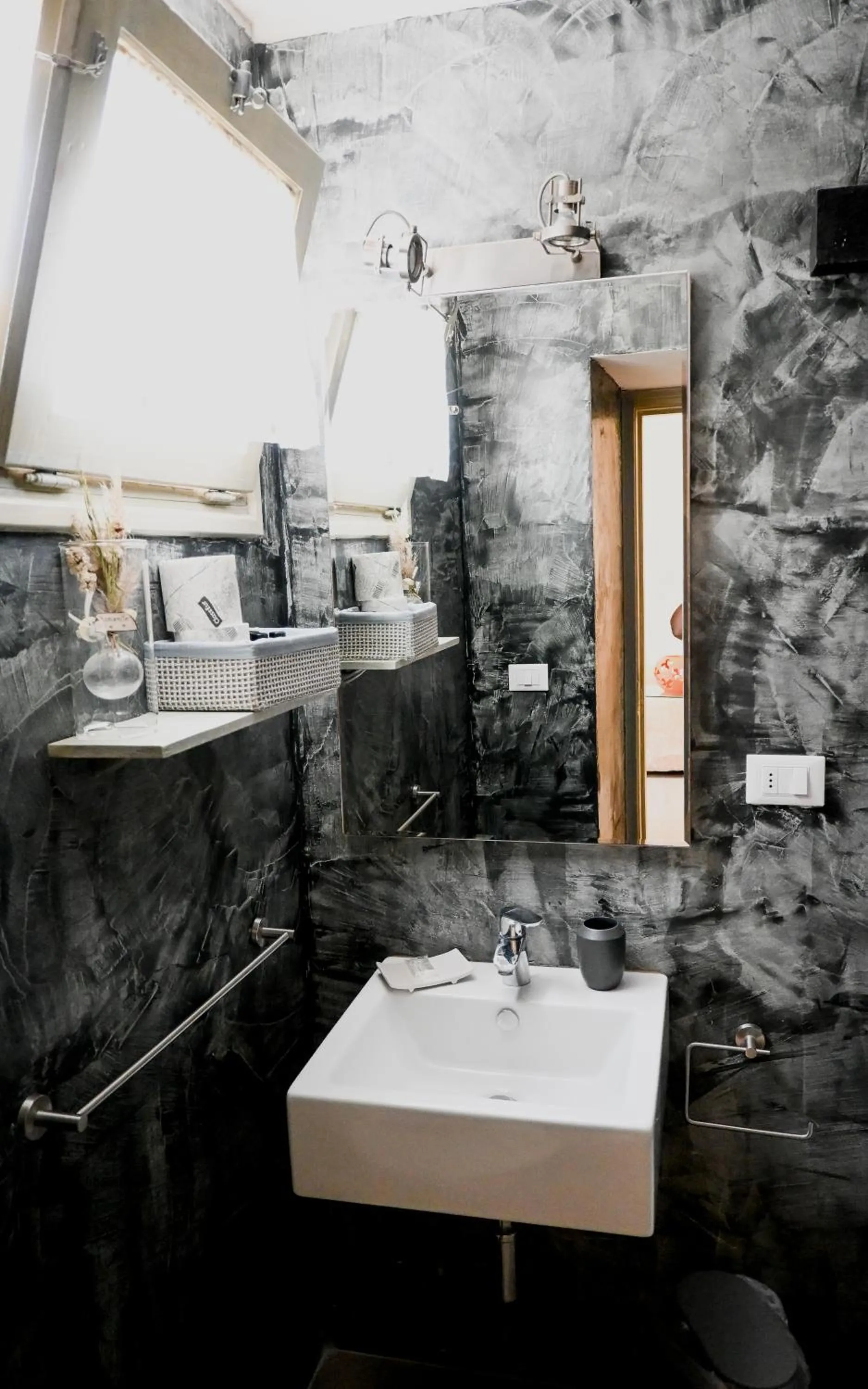 Bathroom in Miro B&B