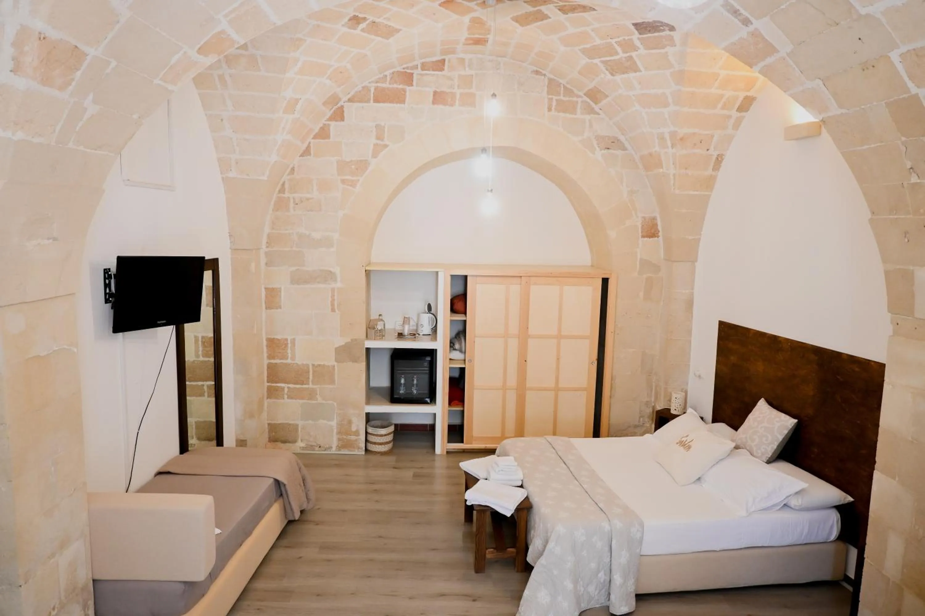 Photo of the whole room, Bed in Miro B&B