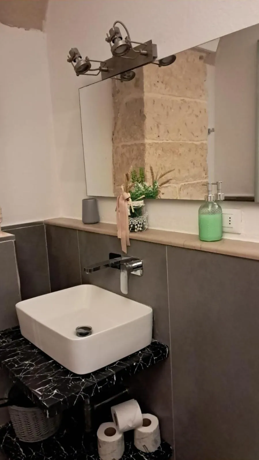 Bathroom in Miro B&B