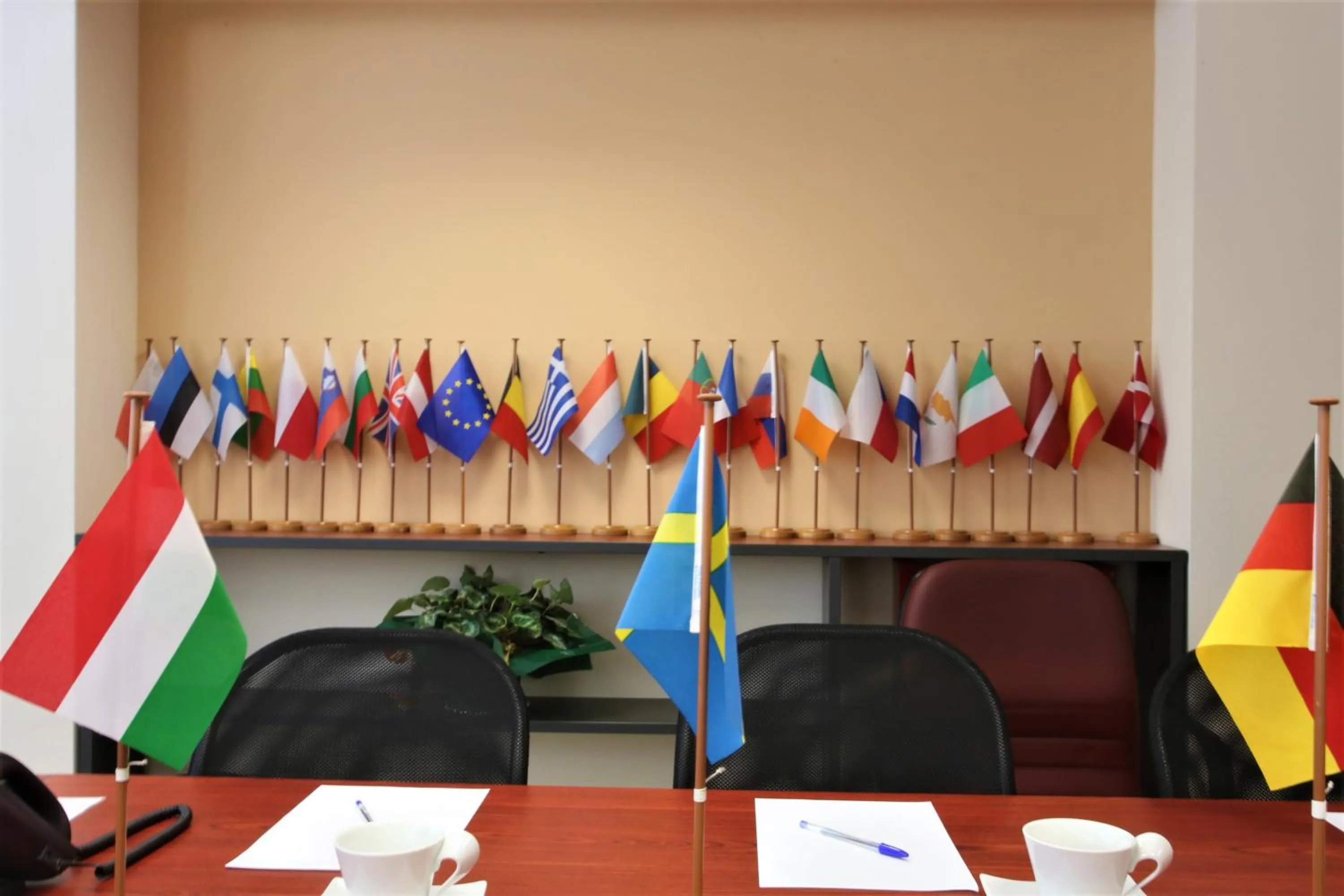 Meeting/conference room in GK Airport Suites - Free Shuttle by GK Properties