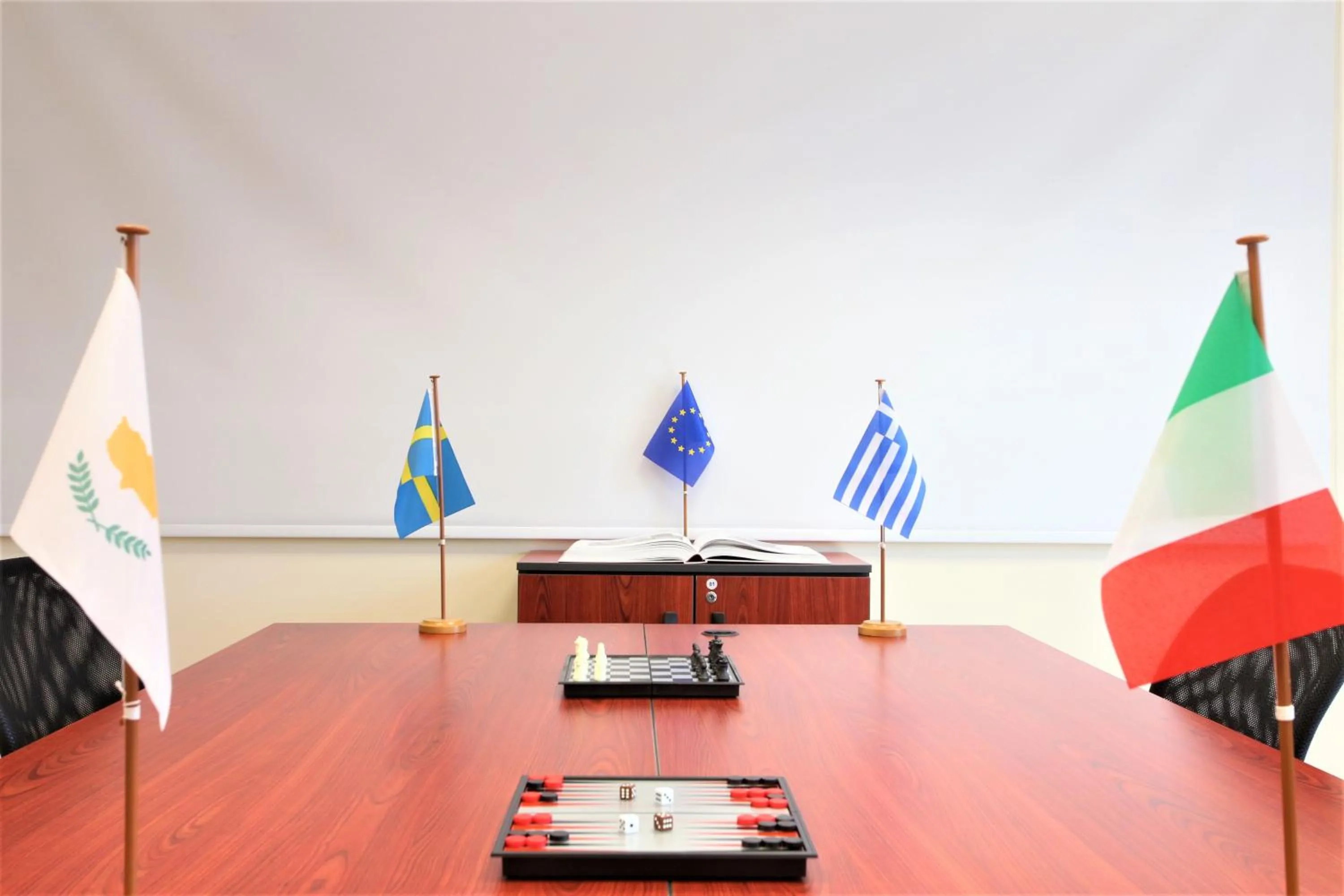 Meeting/conference room in GK Airport Suites - Free Shuttle by GK Properties