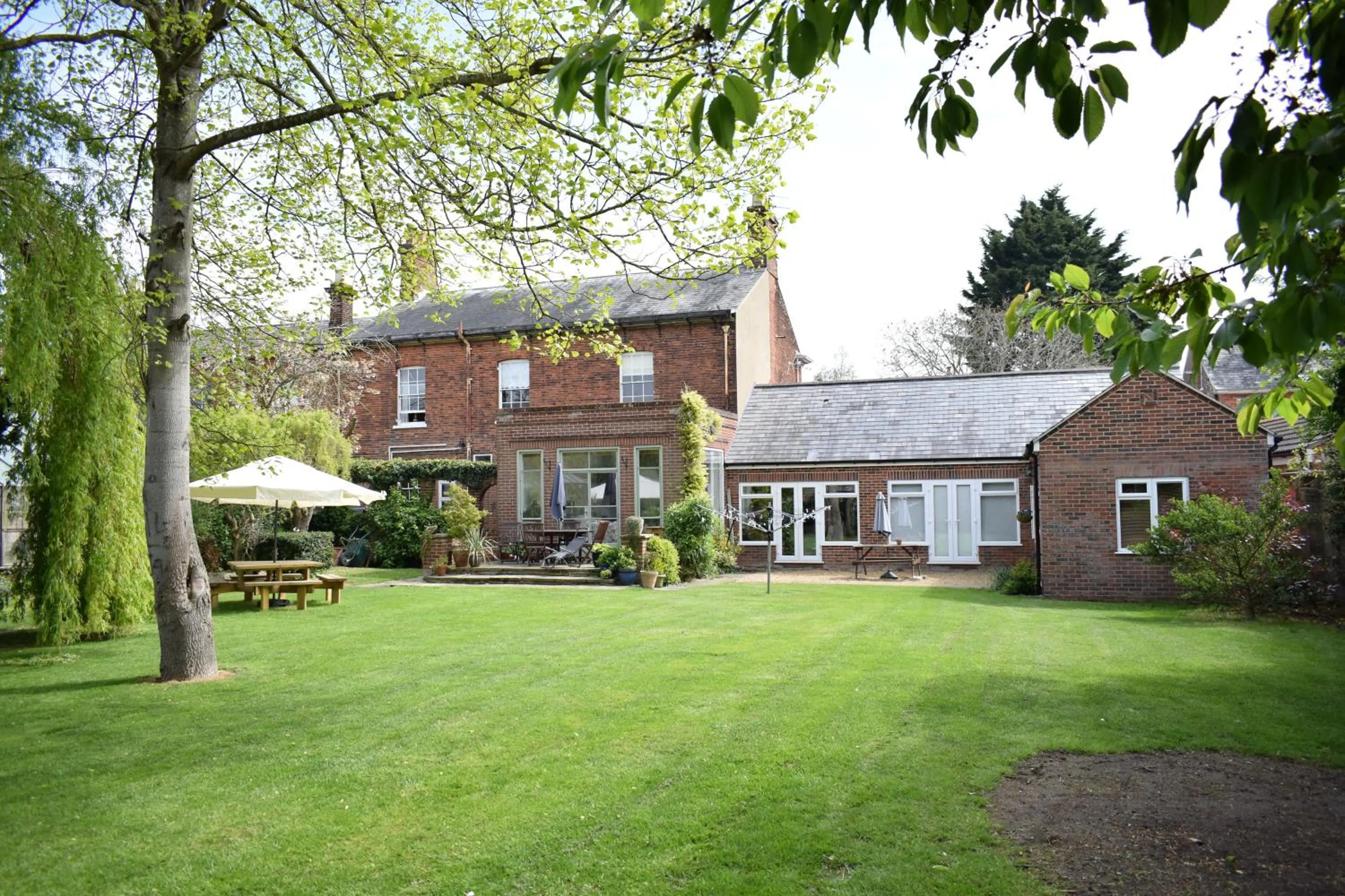 Garden view in Glendower Guest Apartments
