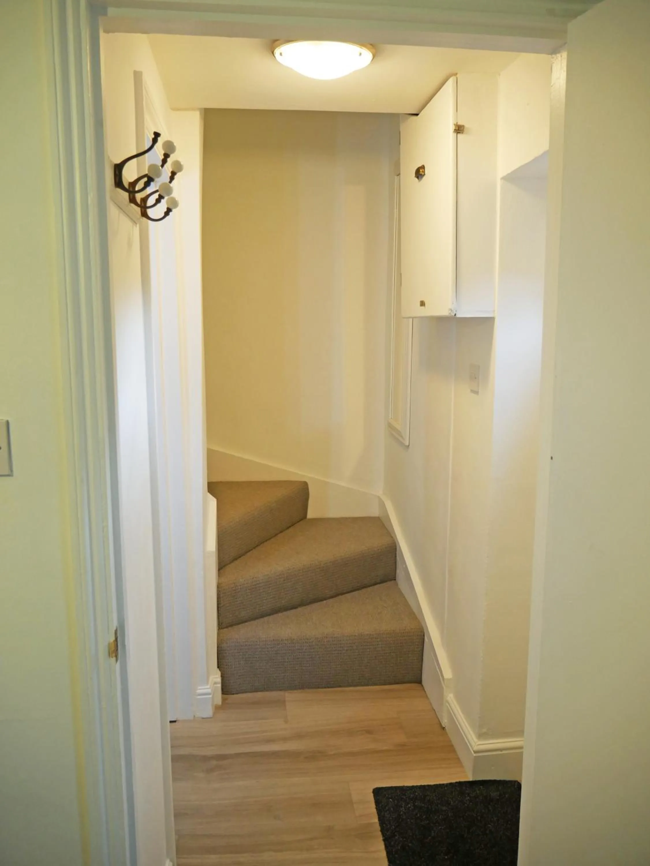 Facade/entrance in Glendower Guest Apartments