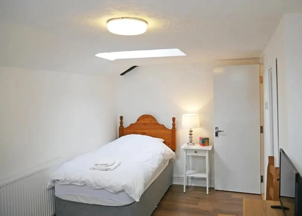 Bed in Glendower Guest Apartments