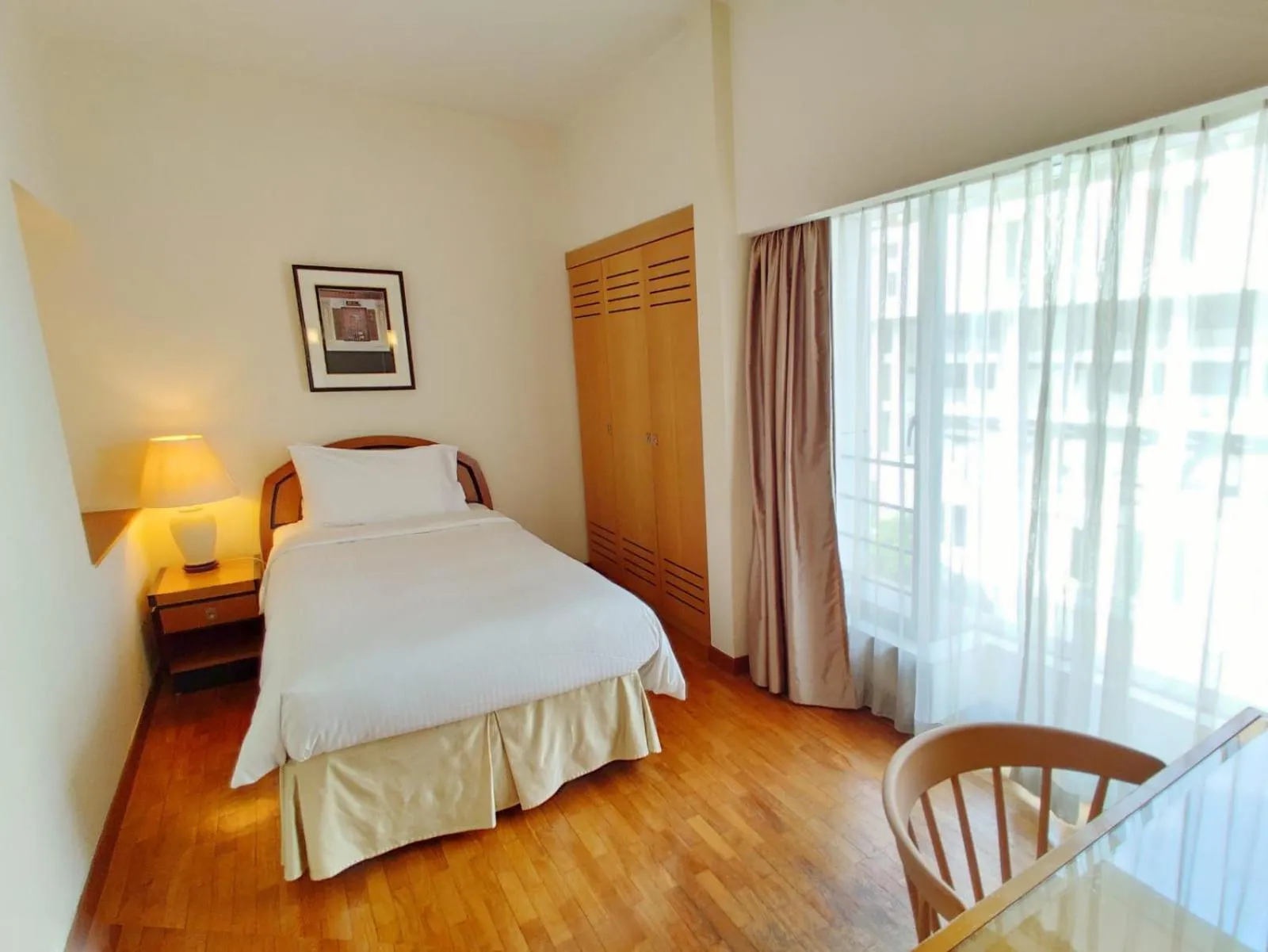 Bedroom, Bed in Orchard Point Serviced Apartments