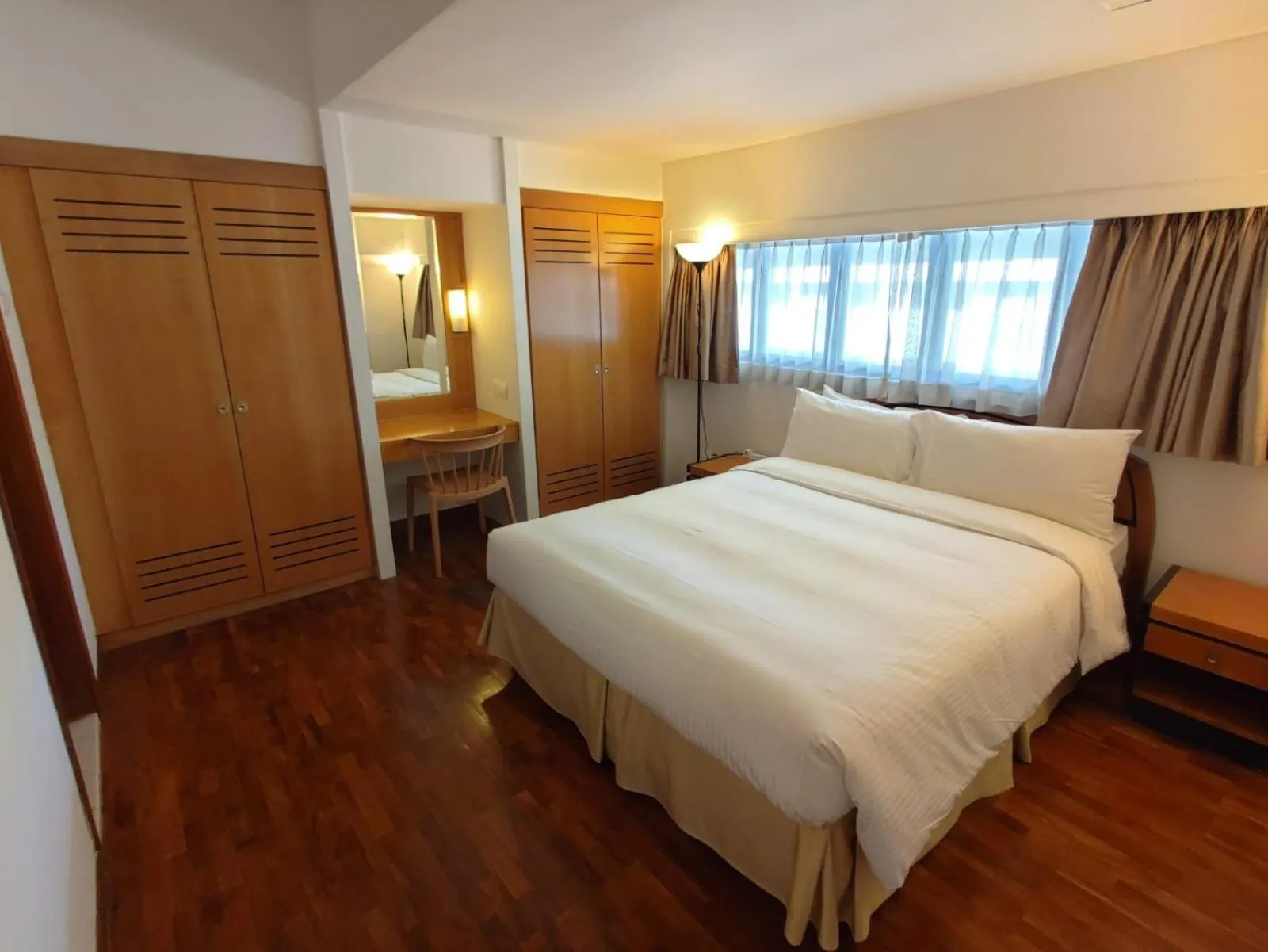 Bedroom, Bed in Orchard Point Serviced Apartments