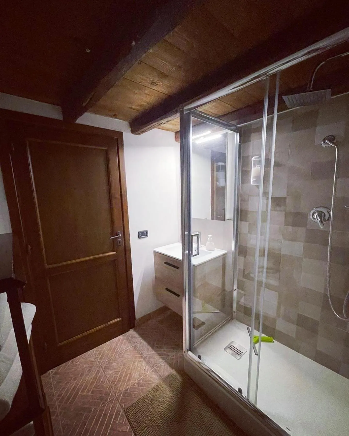 Bathroom in Kasa Kala Rooms & Apartments