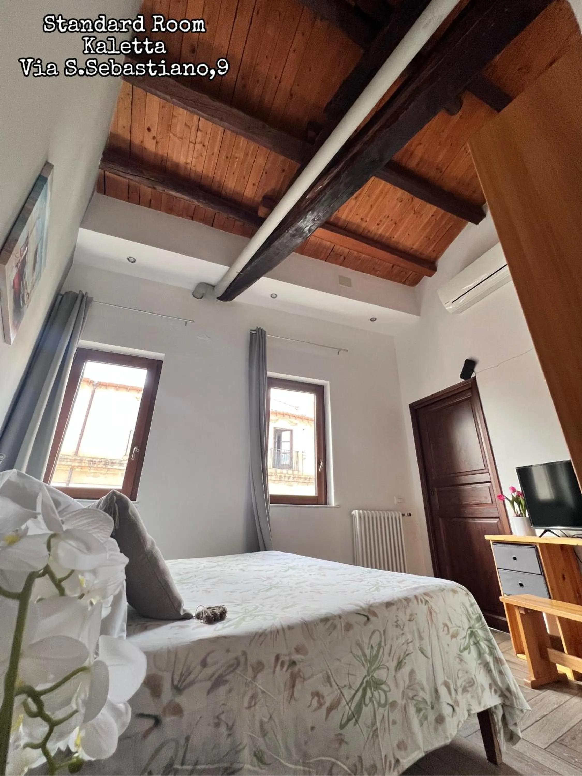 Photo of the whole room, Bed in Kasa Kala Rooms & Apartments