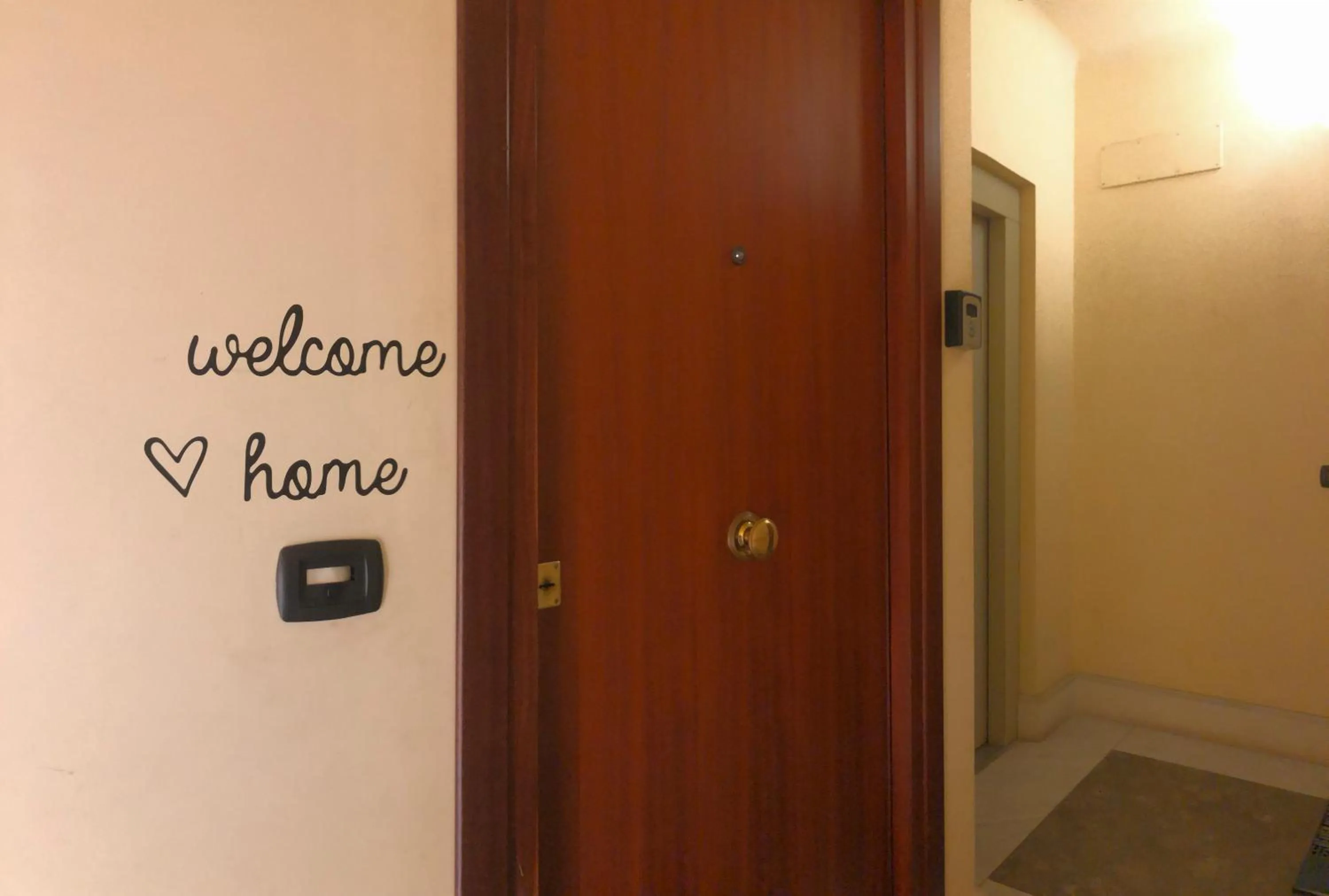 Text overlay in Kasa Kala Rooms & Apartments