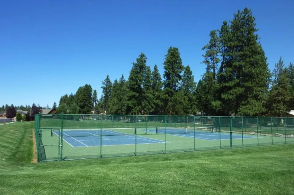 Property building in Riley`s Mountain View