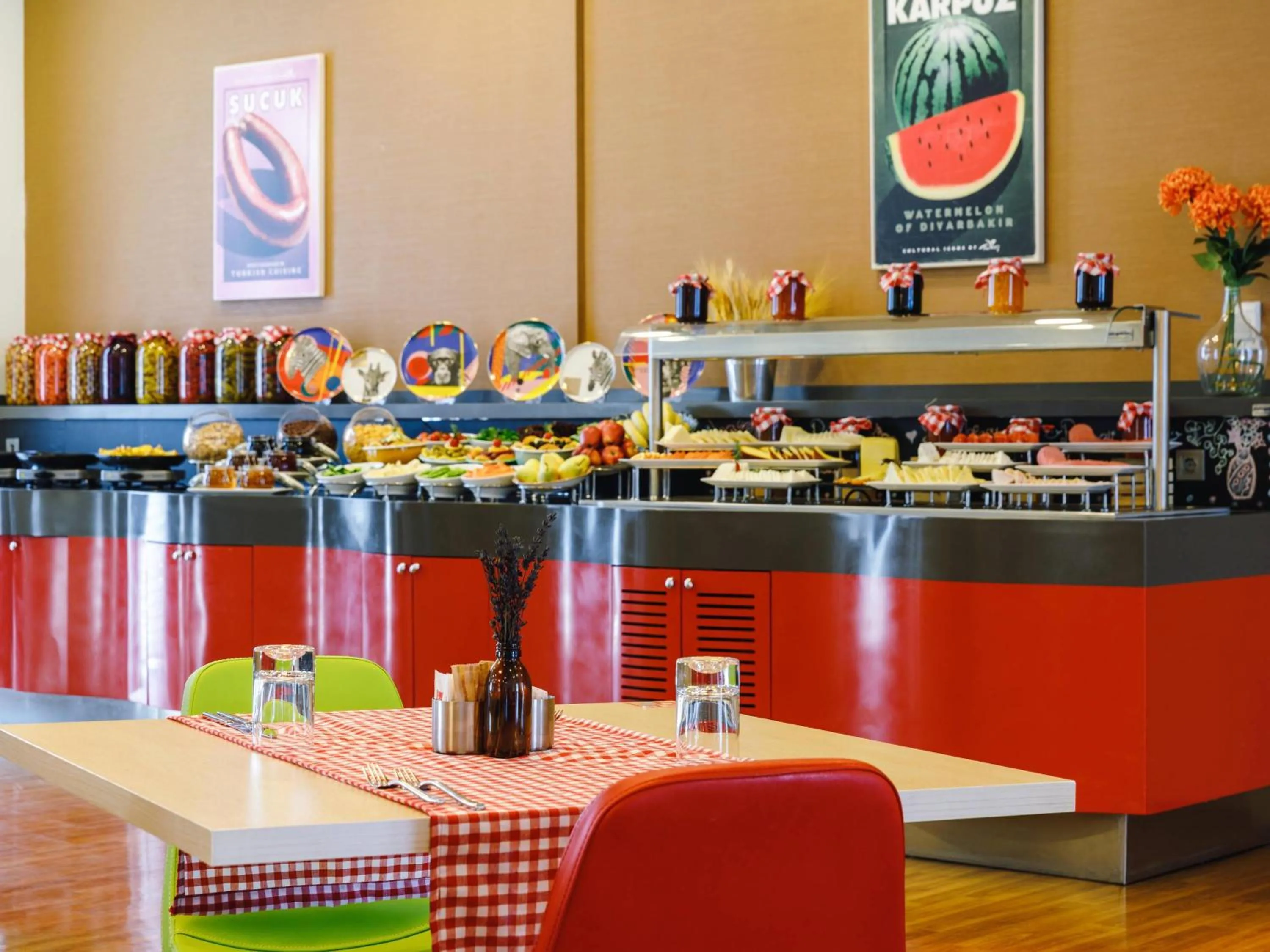 Restaurant/places to eat in Ibis Istanbul Esenyurt