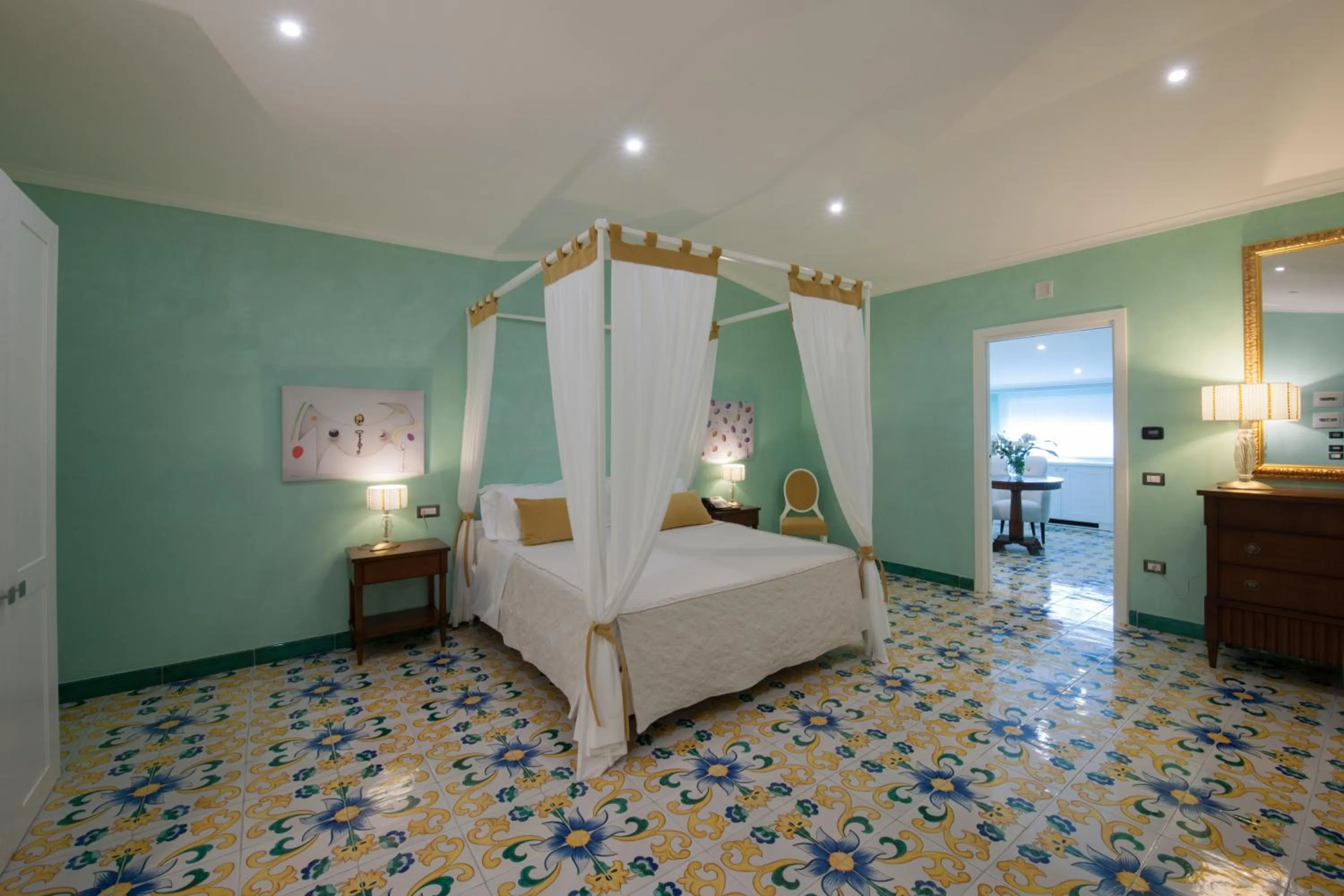 Photo of the whole room, Bed in L' Araba Fenice Hotel & Resort