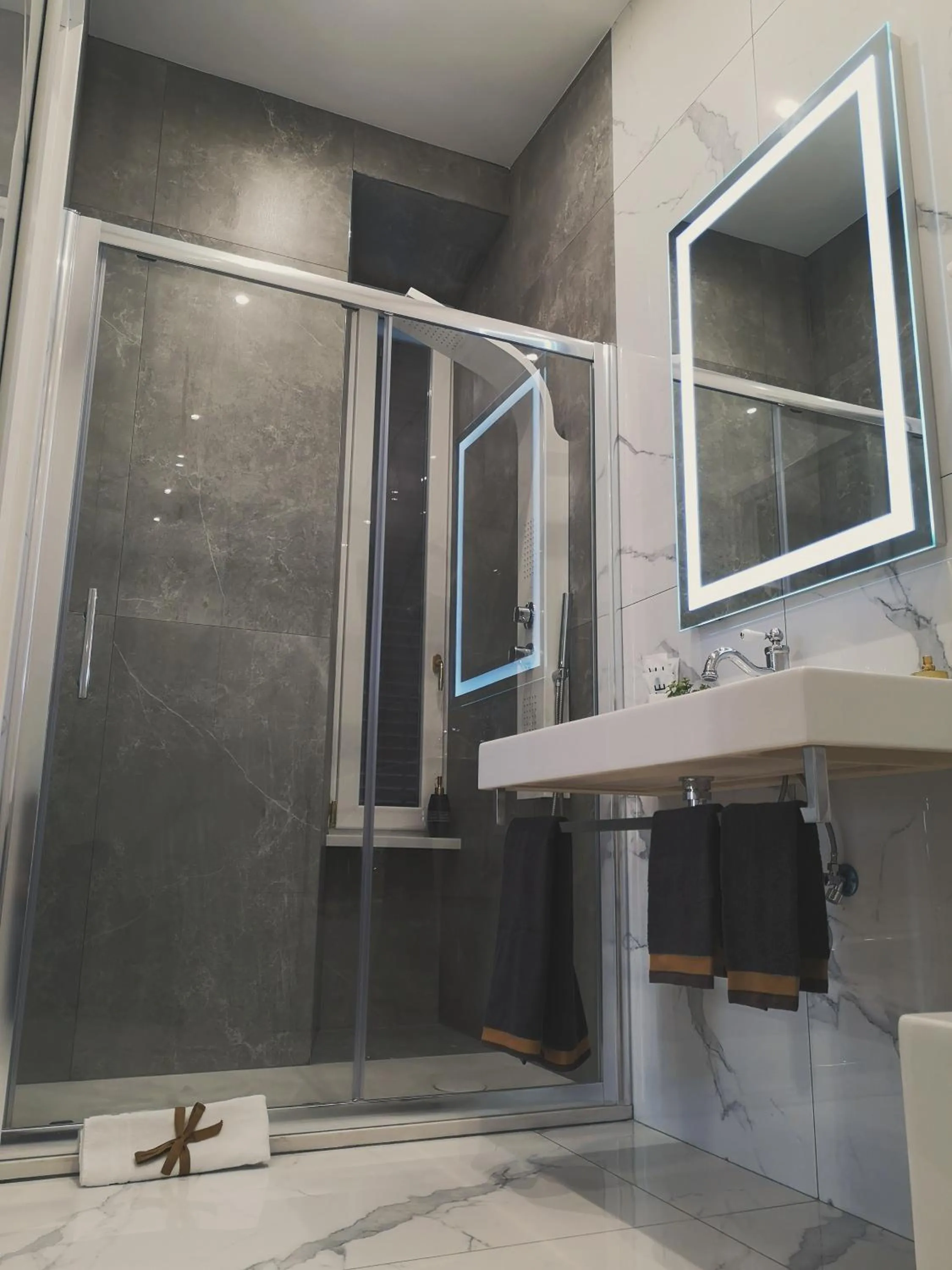 Bathroom in Hotel Roma Vaticano