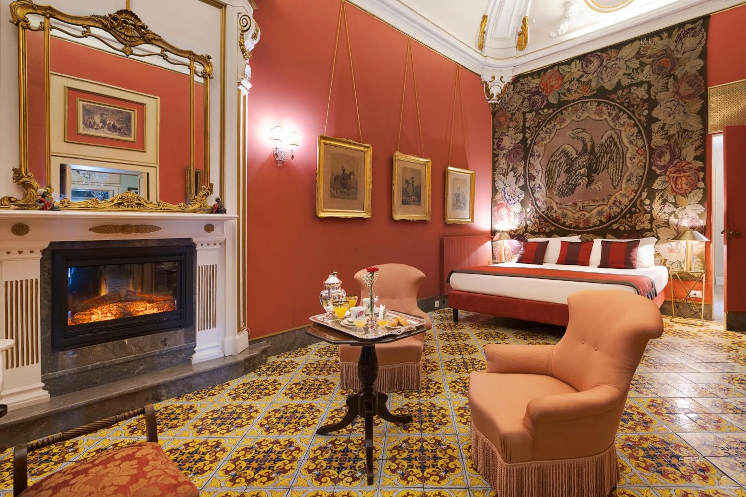 Bedroom in Palazzo Arone dei Baroni di Valentino