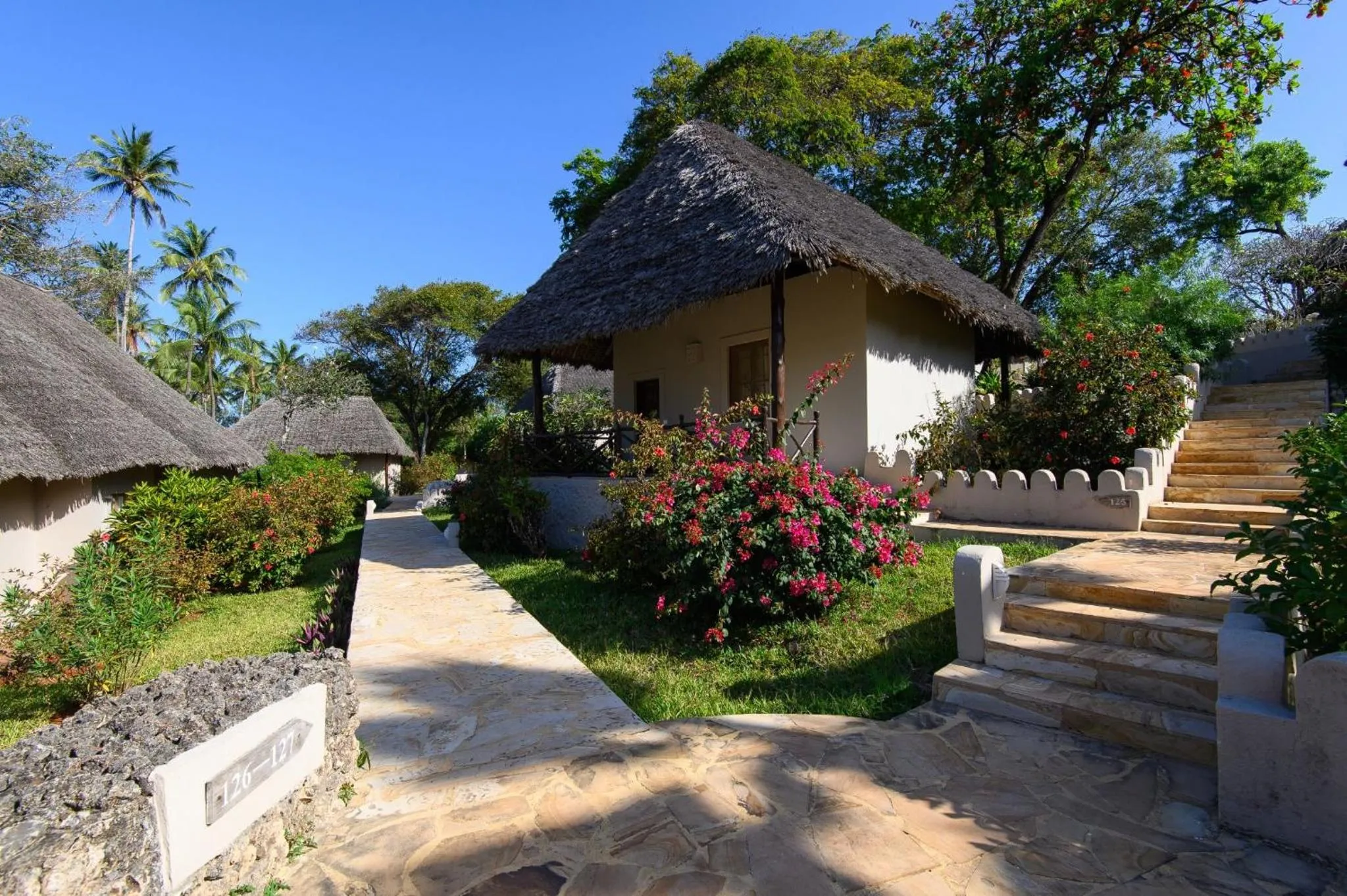 Garden in Diamonds Mapenzi Beach